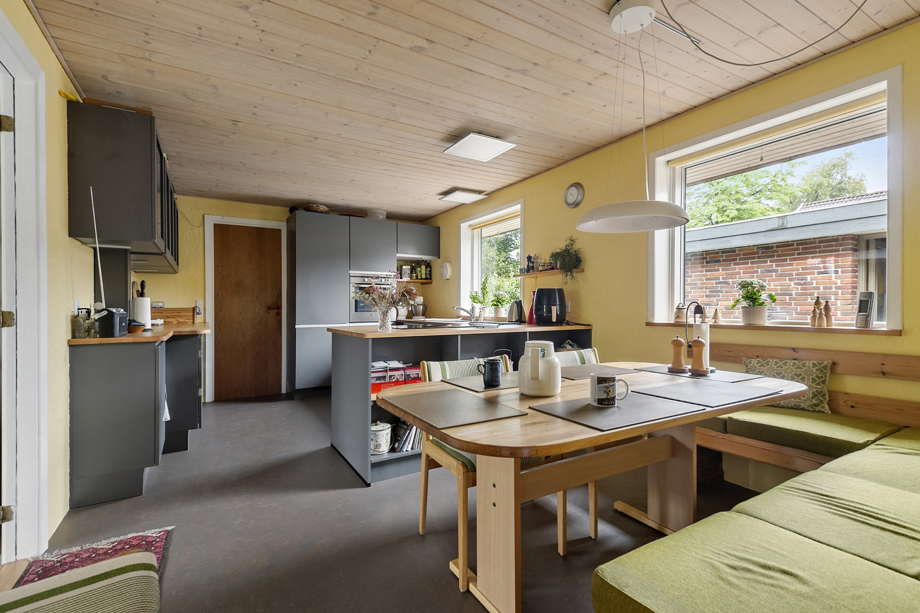 Fremhævet køkken billede i fuldskærmstilstand. Billede af Bæktoften 2, Sig, 6800 Varde