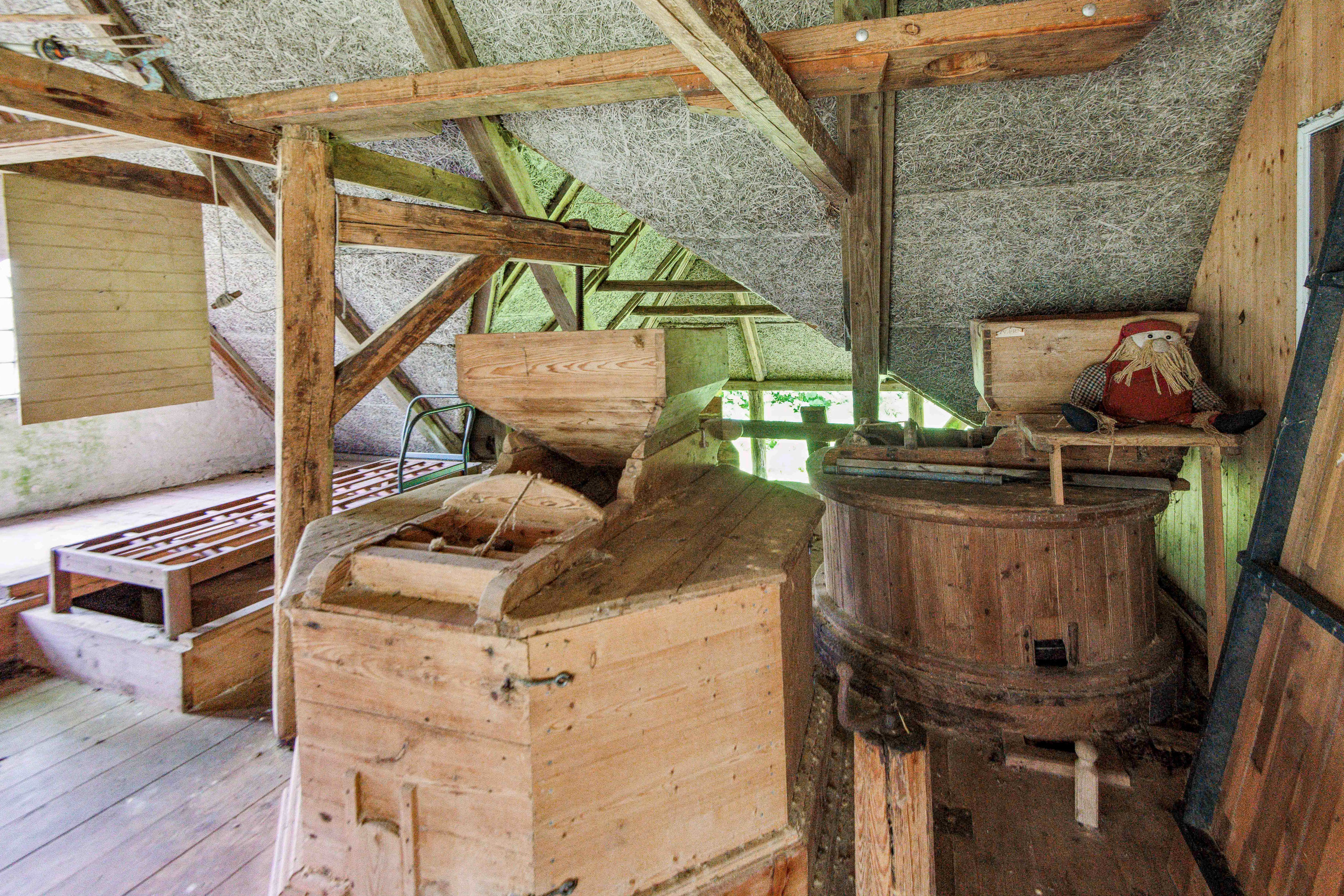 Fremhævet gårdmiljø billede i fuldskærmstilstand. Billede af Kelddalvej 15, Kelddalgårde, 9240 Nibe