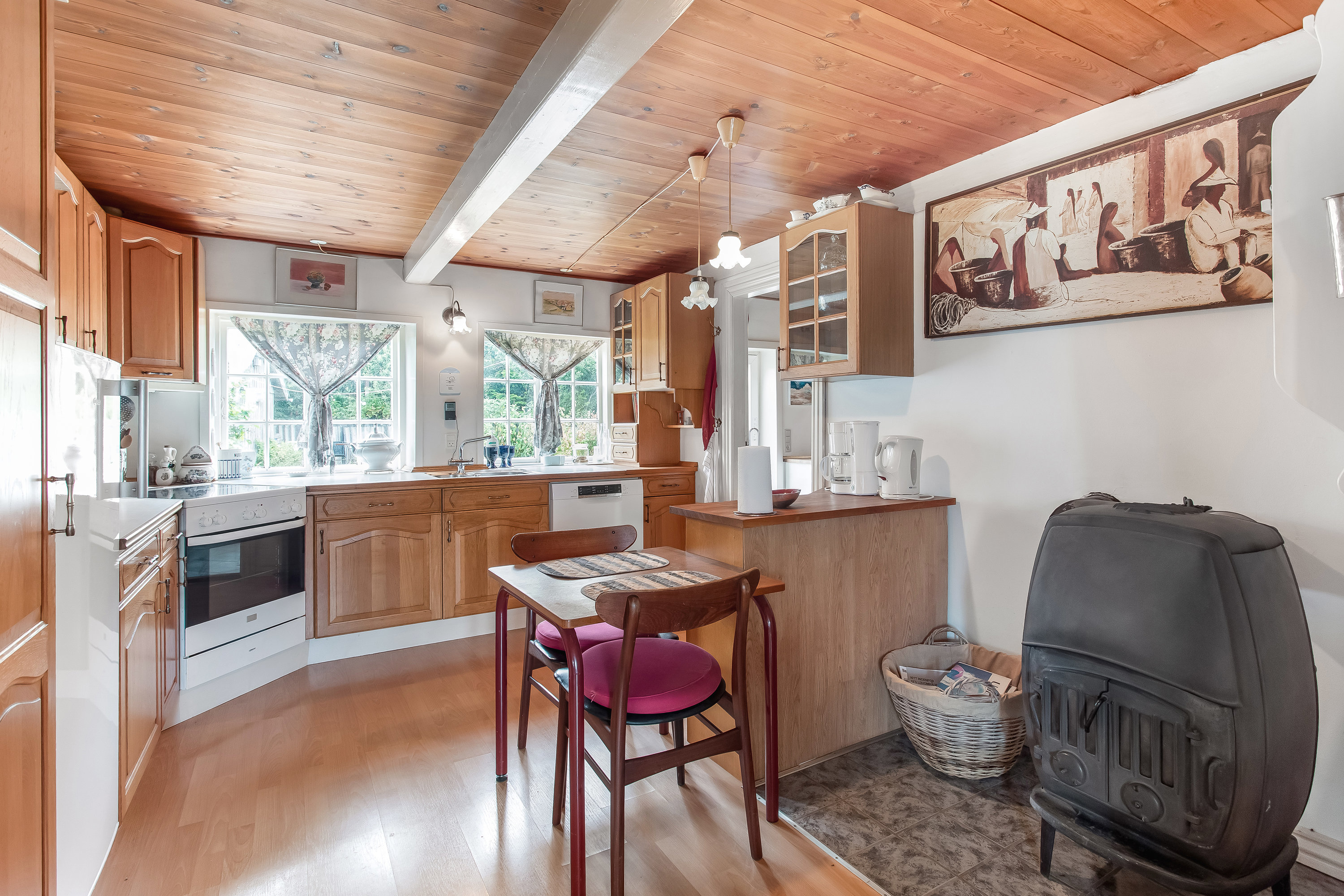 Fremhævet køkken billede i fuldskærmstilstand. Billede af Søndervej 8, Emmerlev, 6280 Højer