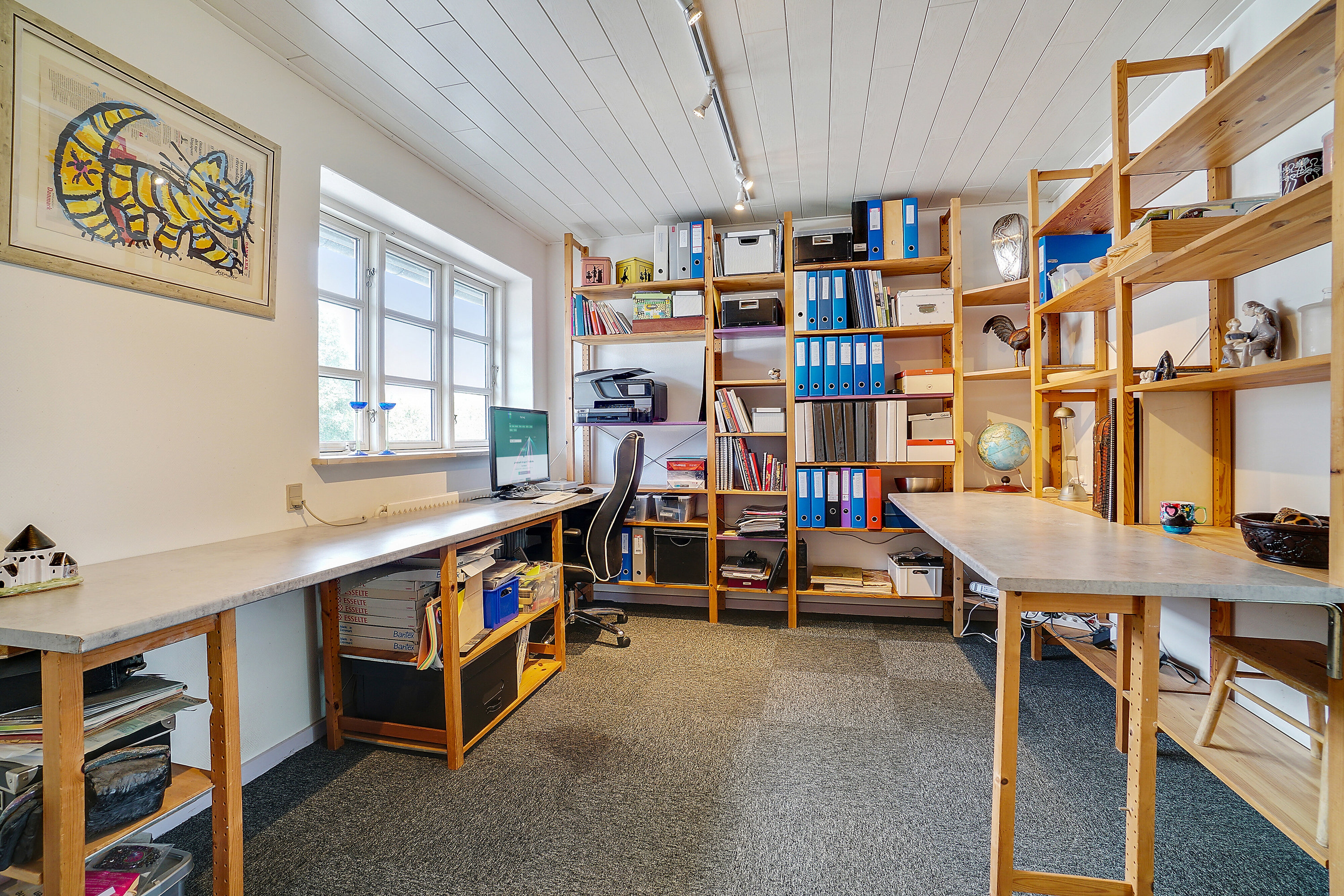 Fremhævet lager billede i fuldskærmstilstand. Billede af Puggevej 1, Rø, 3760 Gudhjem