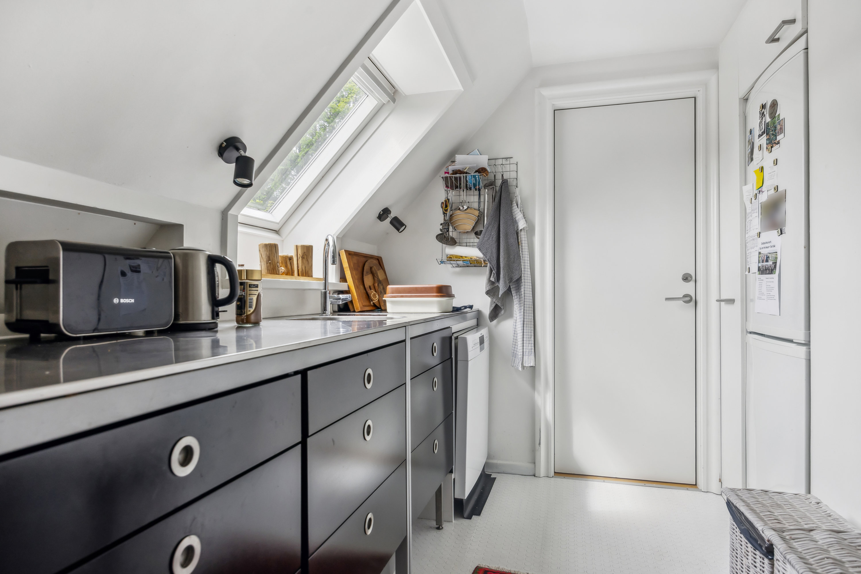 Fremhævet køkken billede i fuldskærmstilstand. Billede af Pejtersborgvej 16, 9560 Hadsund