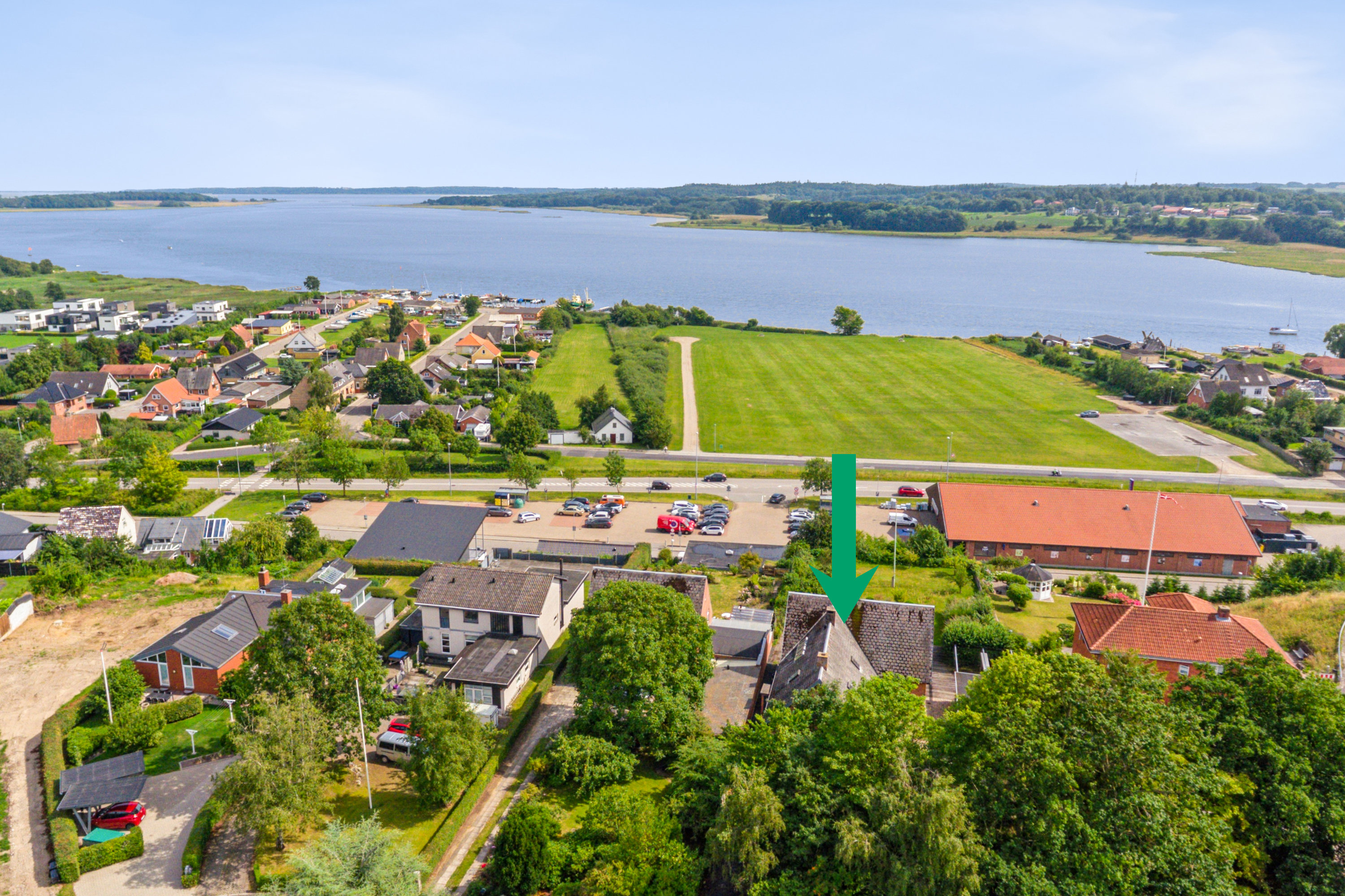 Fremhævet luftfoto billede i fuldskærmstilstand. Billede af Pejtersborgvej 16, 9560 Hadsund