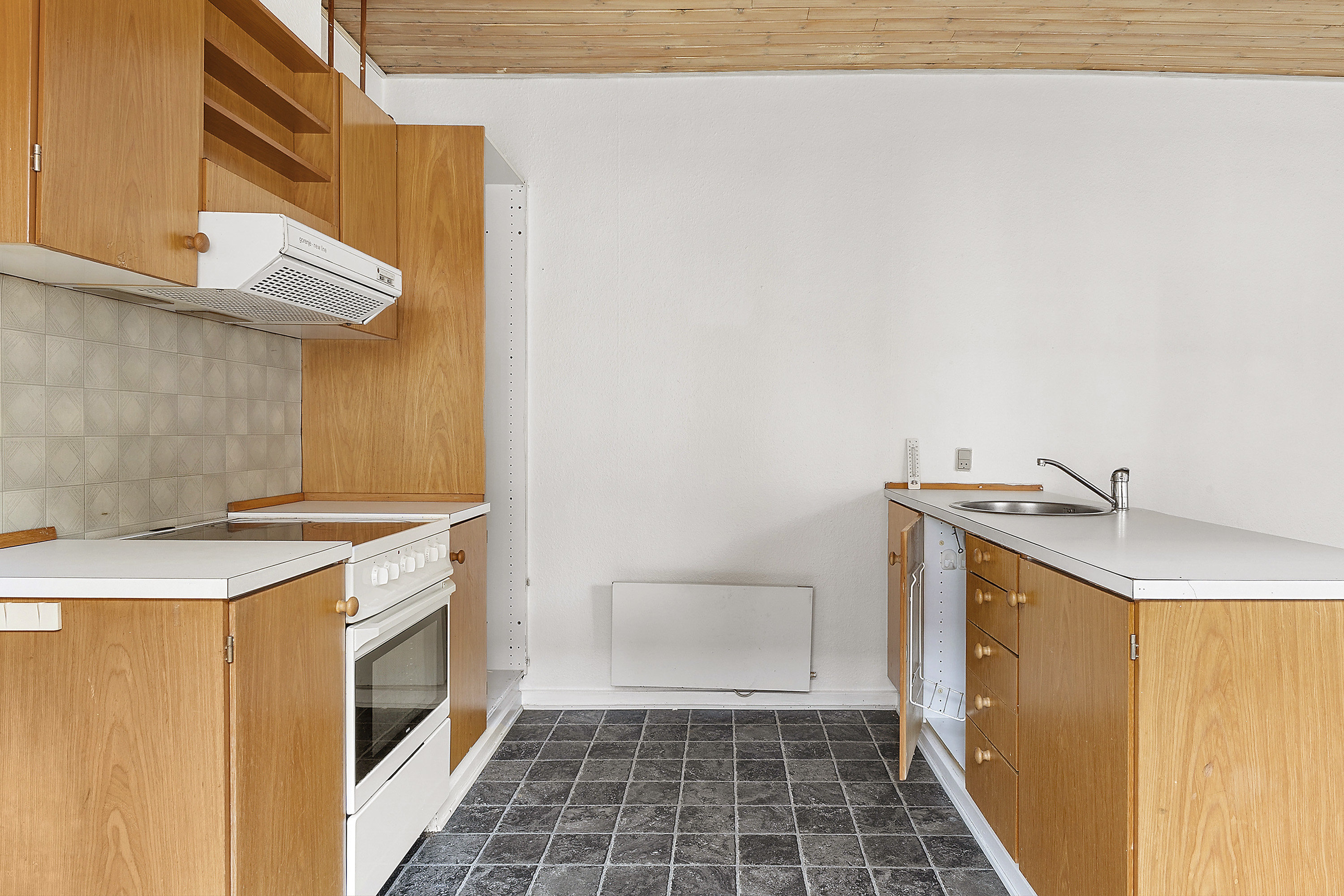 Fremhævet køkken/stue billede i fuldskærmstilstand. Billede af Søndergade 21, 6670 Holsted