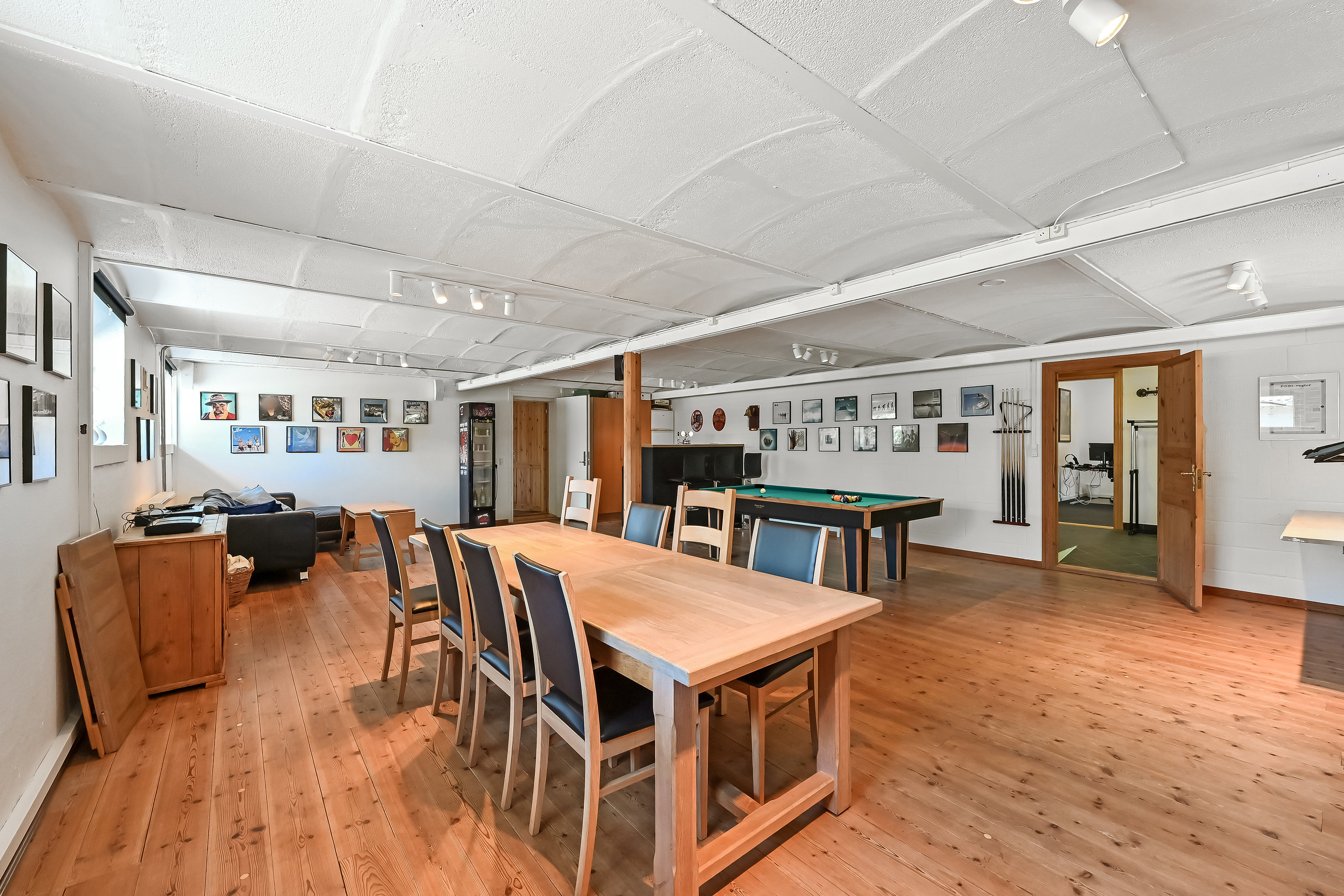 Fremhævet gildesal billede i fuldskærmstilstand. Billede af Vardevej 125, 6933 Kibæk