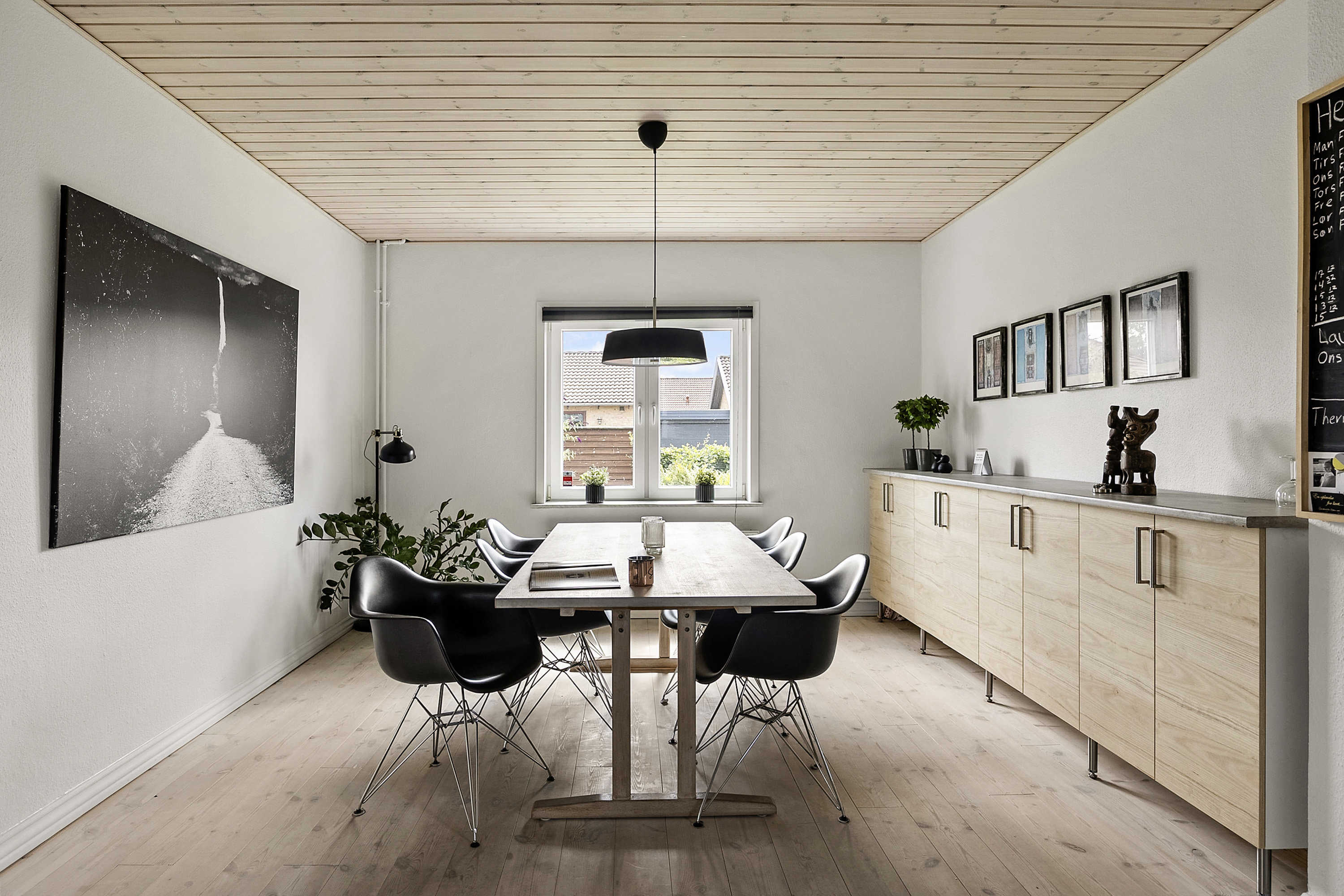 Fremhævet spisestue billede i fuldskærmstilstand. Billede af Højvang 1A, 6230 Rødekro