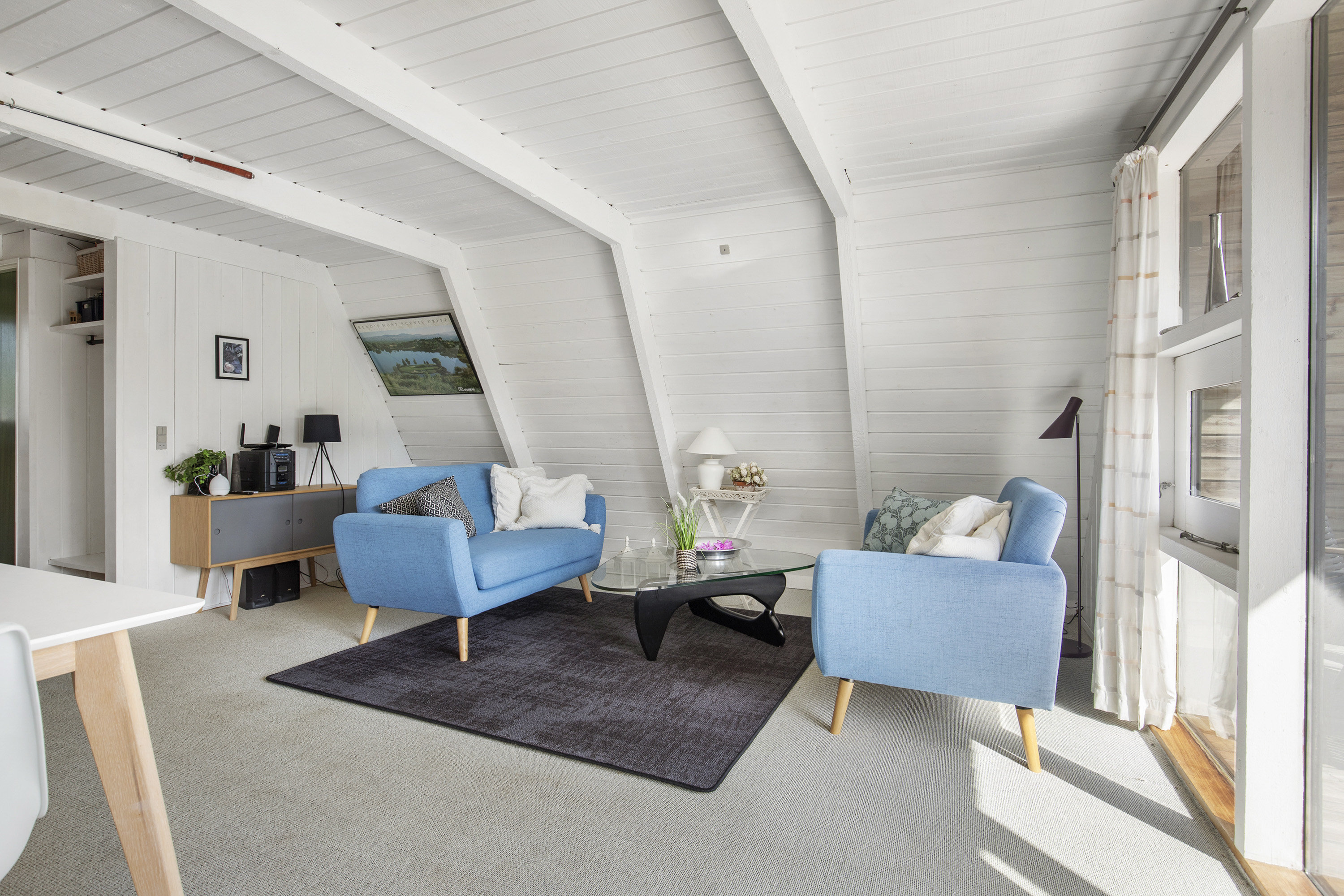 Fremhævet stue billede i fuldskærmstilstand. Billede af Golfsvinget 201, Gatten, 9640 Farsø