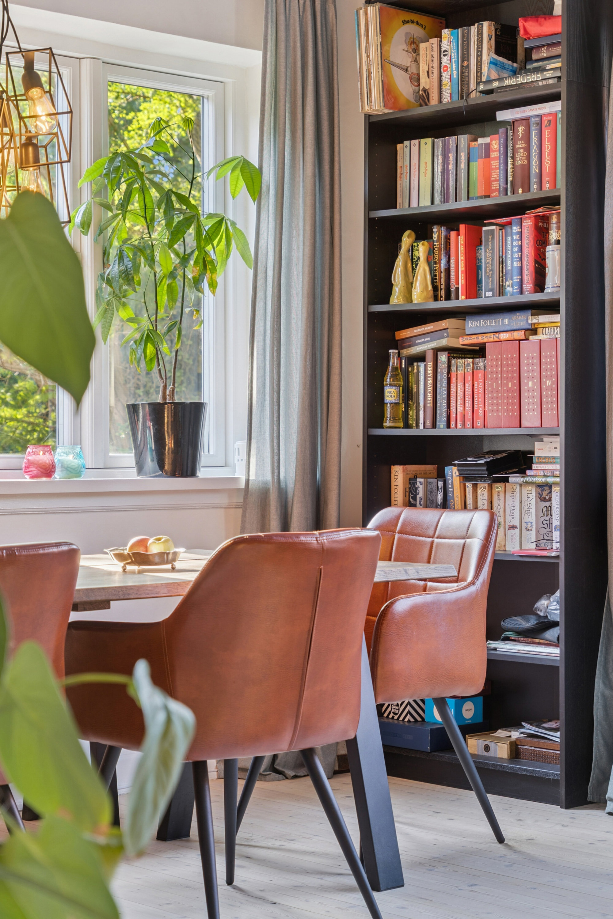 Fremhævet spisestue billede i fuldskærmstilstand. Billede af Åløkkehaven 62, st.. th., 5000 Odense C