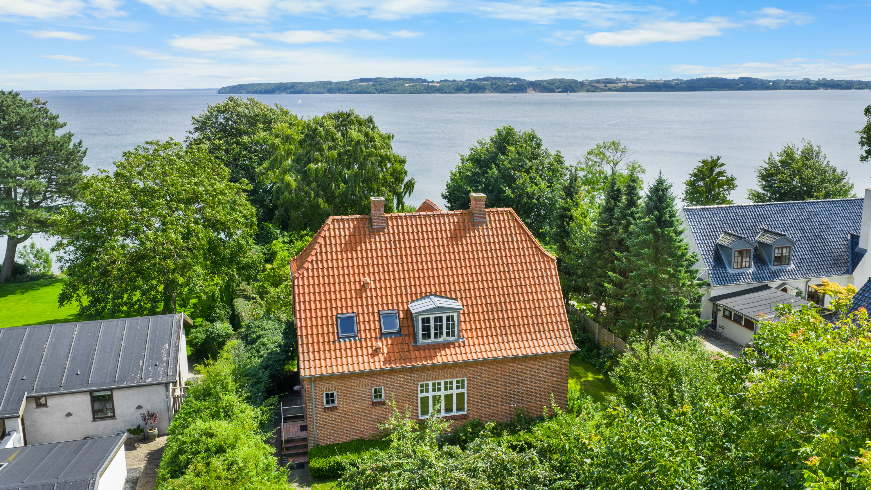 Fremhævet luftfoto billede i fuldskærmstilstand. Billede af Vildgåsevej 5, 7000 Fredericia