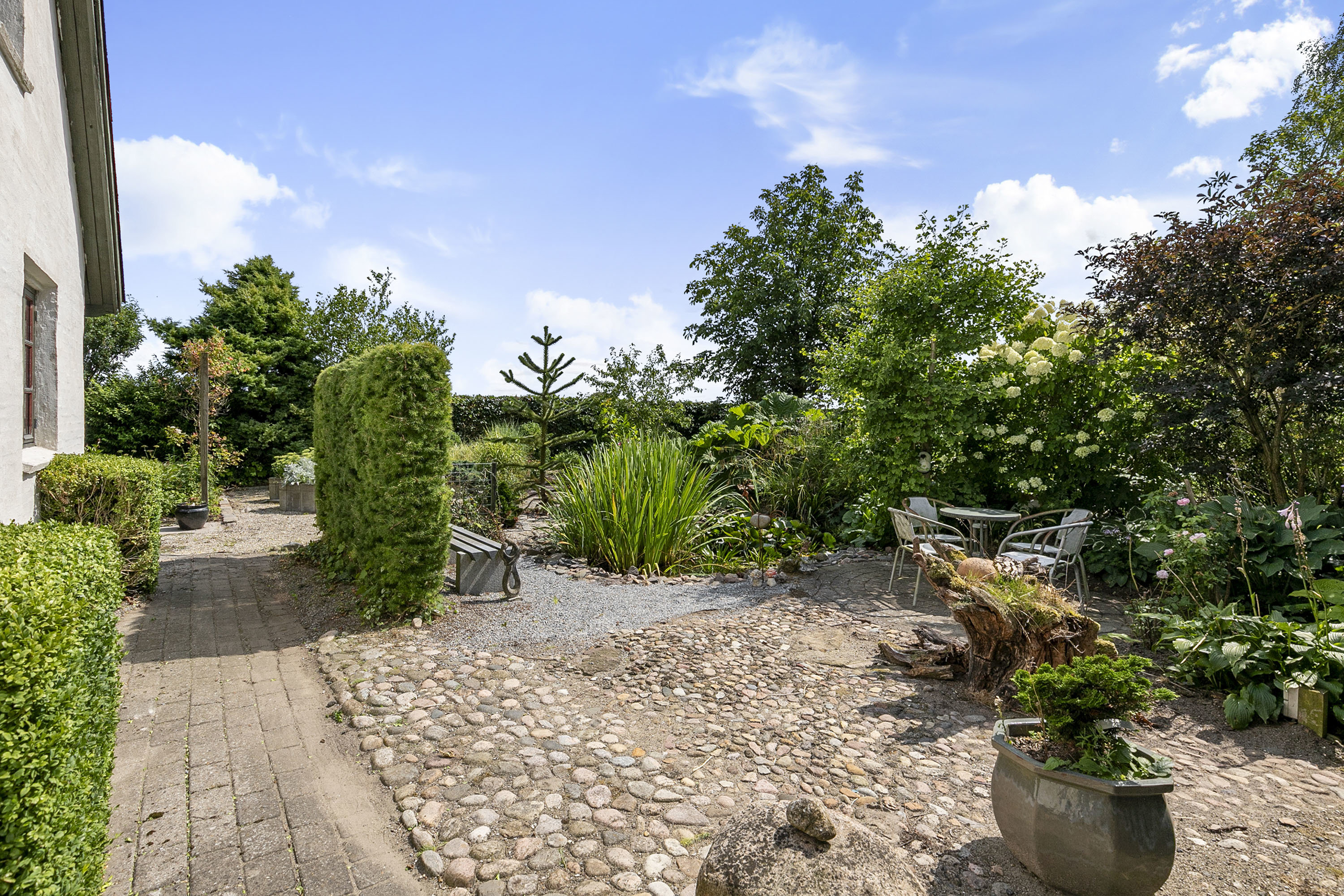 Fremhævet have billede i fuldskærmstilstand. Billede af Viborgvej 56, St Binderup, 9600 Aars