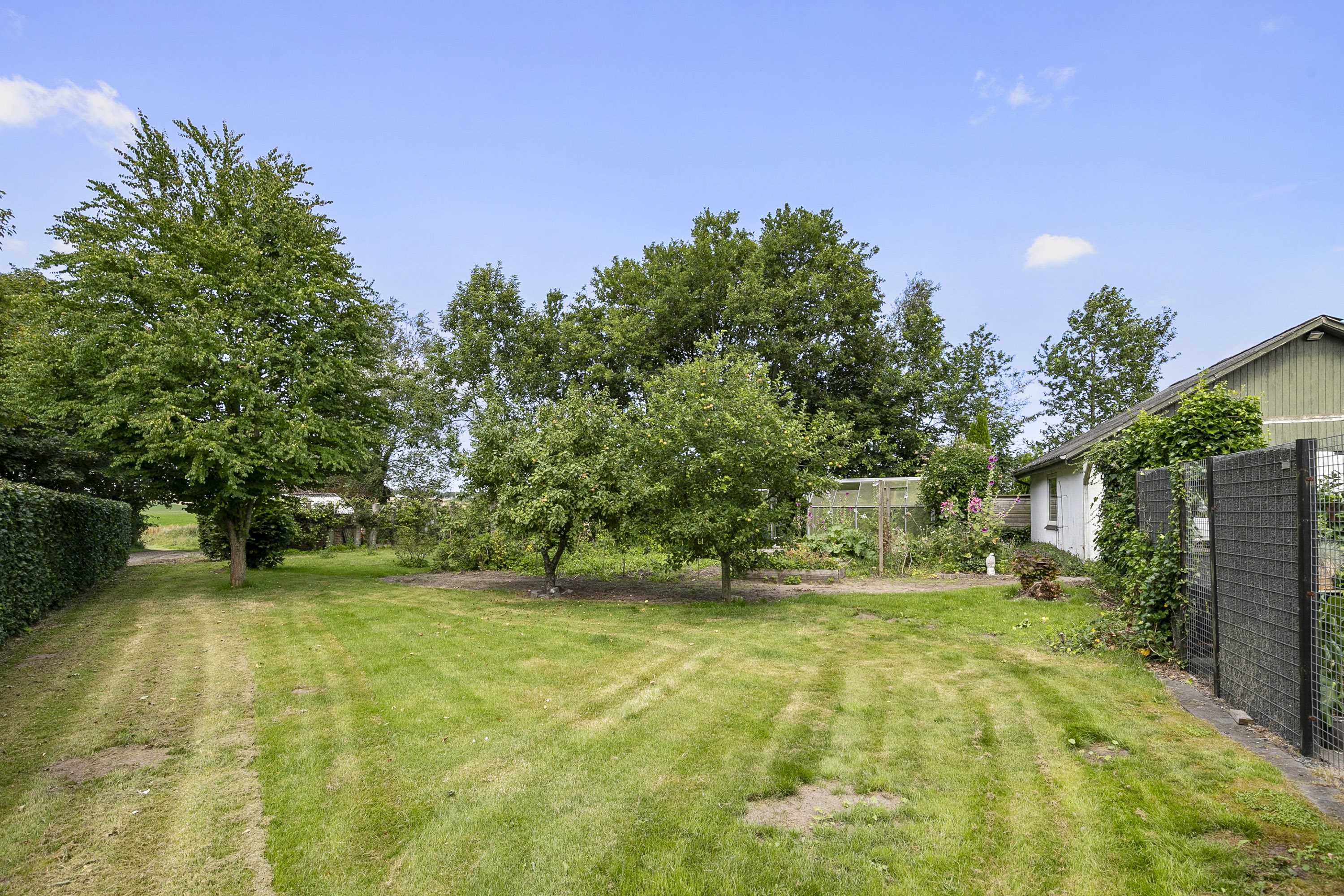 Fremhævet have billede i fuldskærmstilstand. Billede af Viborgvej 56, St Binderup, 9600 Aars