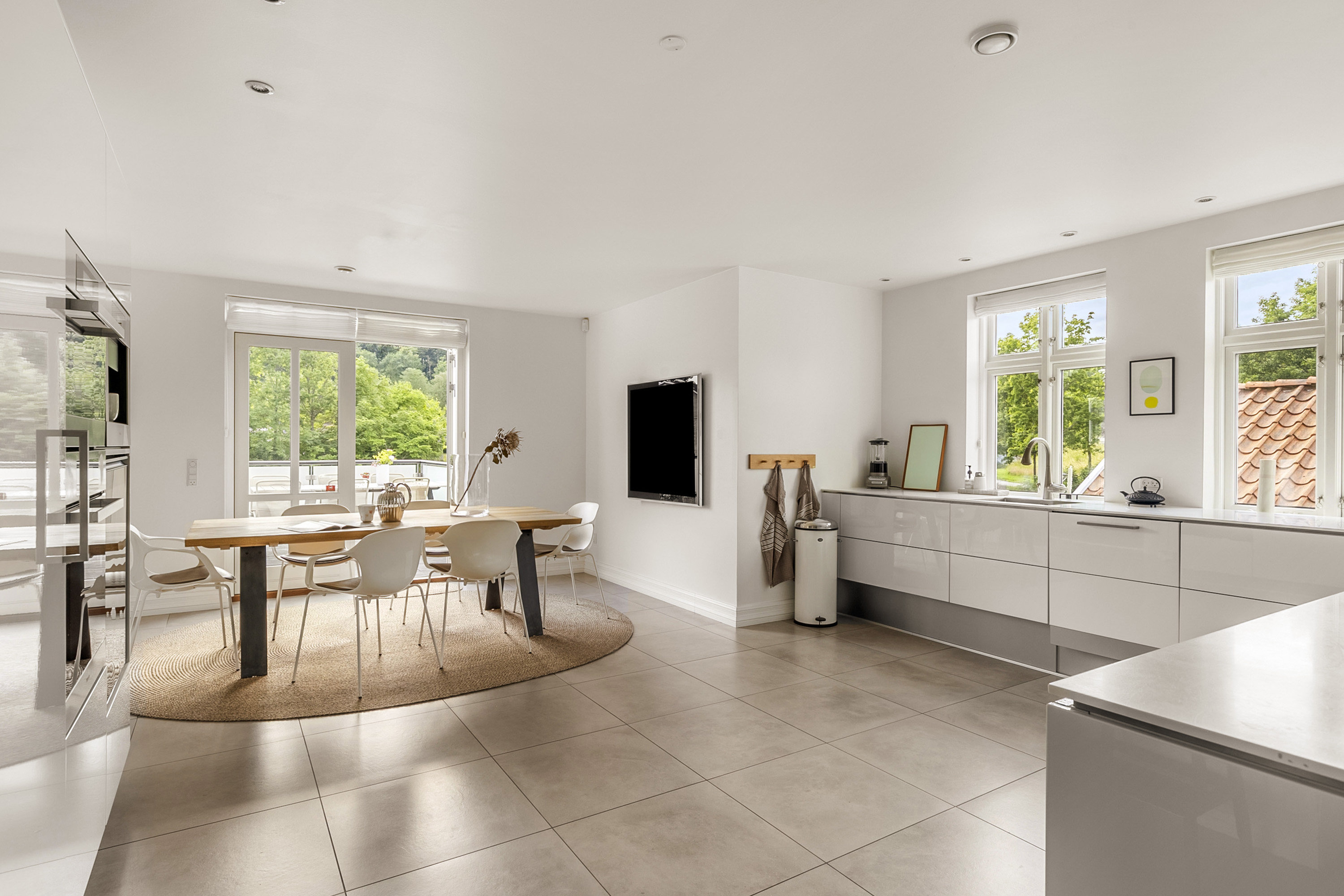 Fremhævet spisekøkken billede i fuldskærmstilstand. Billede af Kirkebakken 9, 6200 Aabenraa