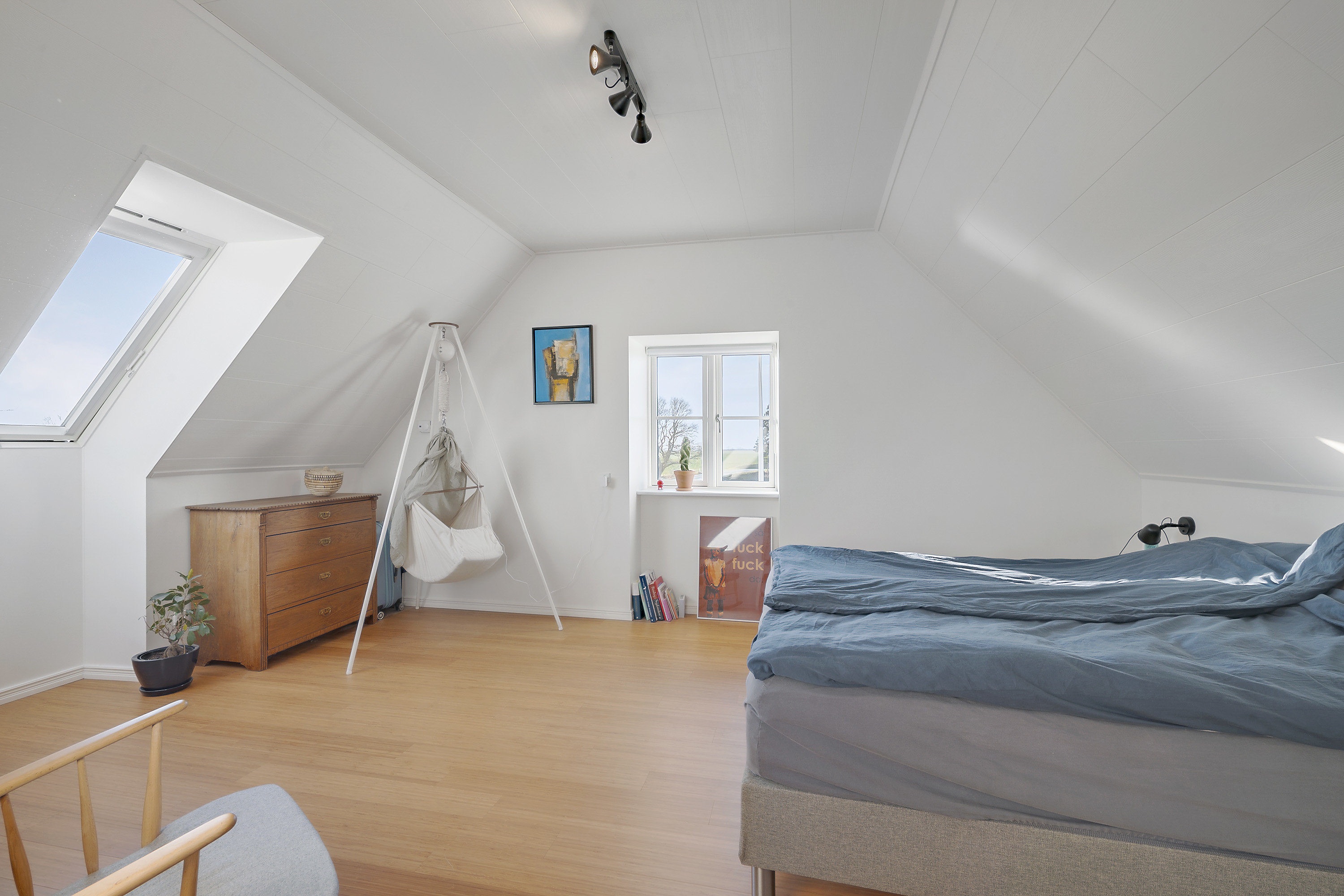 Fremhævet soveværelse billede i fuldskærmstilstand. Billede af Flintemosevej 30, Bøgesø, 4700 Næstved