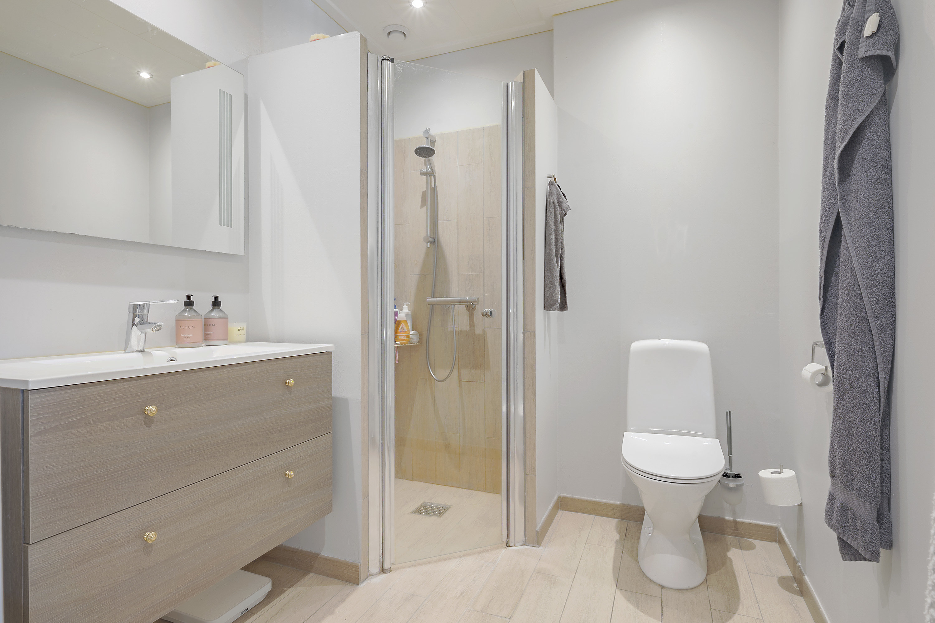 Fremhævet badeværelse billede i fuldskærmstilstand. Billede af Flintemosevej 30, Bøgesø, 4700 Næstved