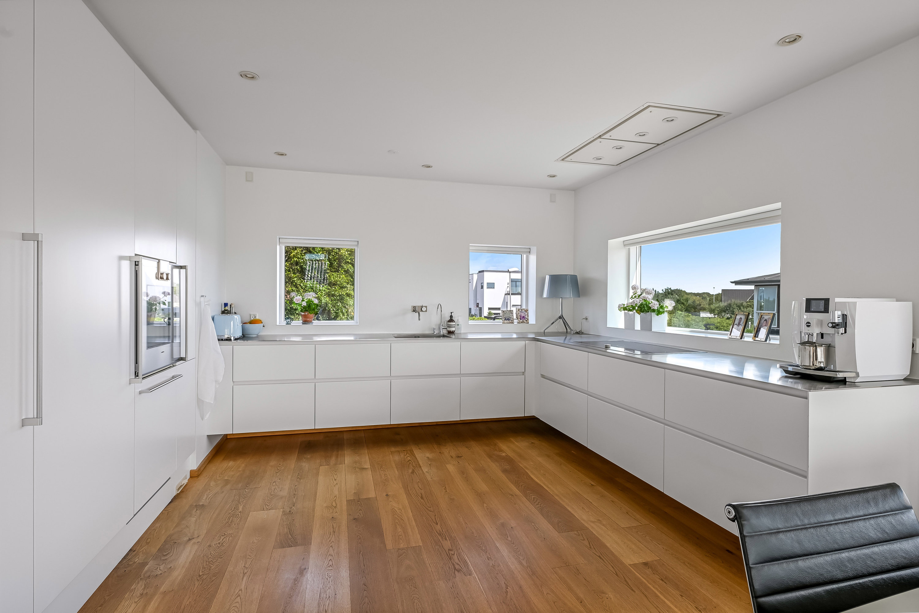 Fremhævet køkken billede i fuldskærmstilstand. Billede af Svalevænget 7, Hjerting, 6710 Esbjerg V