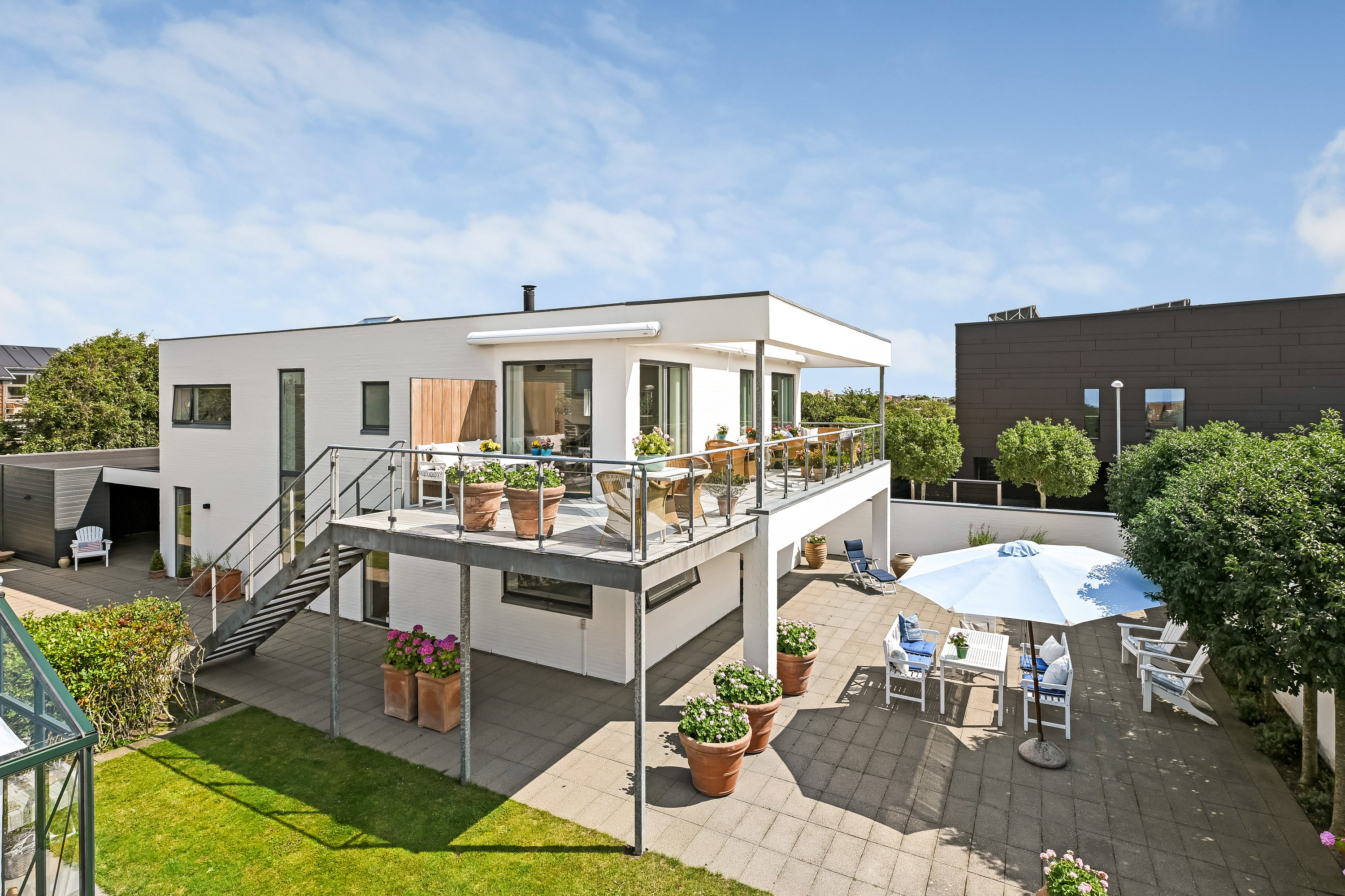 Miniaturebillede 2: ejendommen. Billede af Svalevænget 7, Hjerting, 6710 Esbjerg V