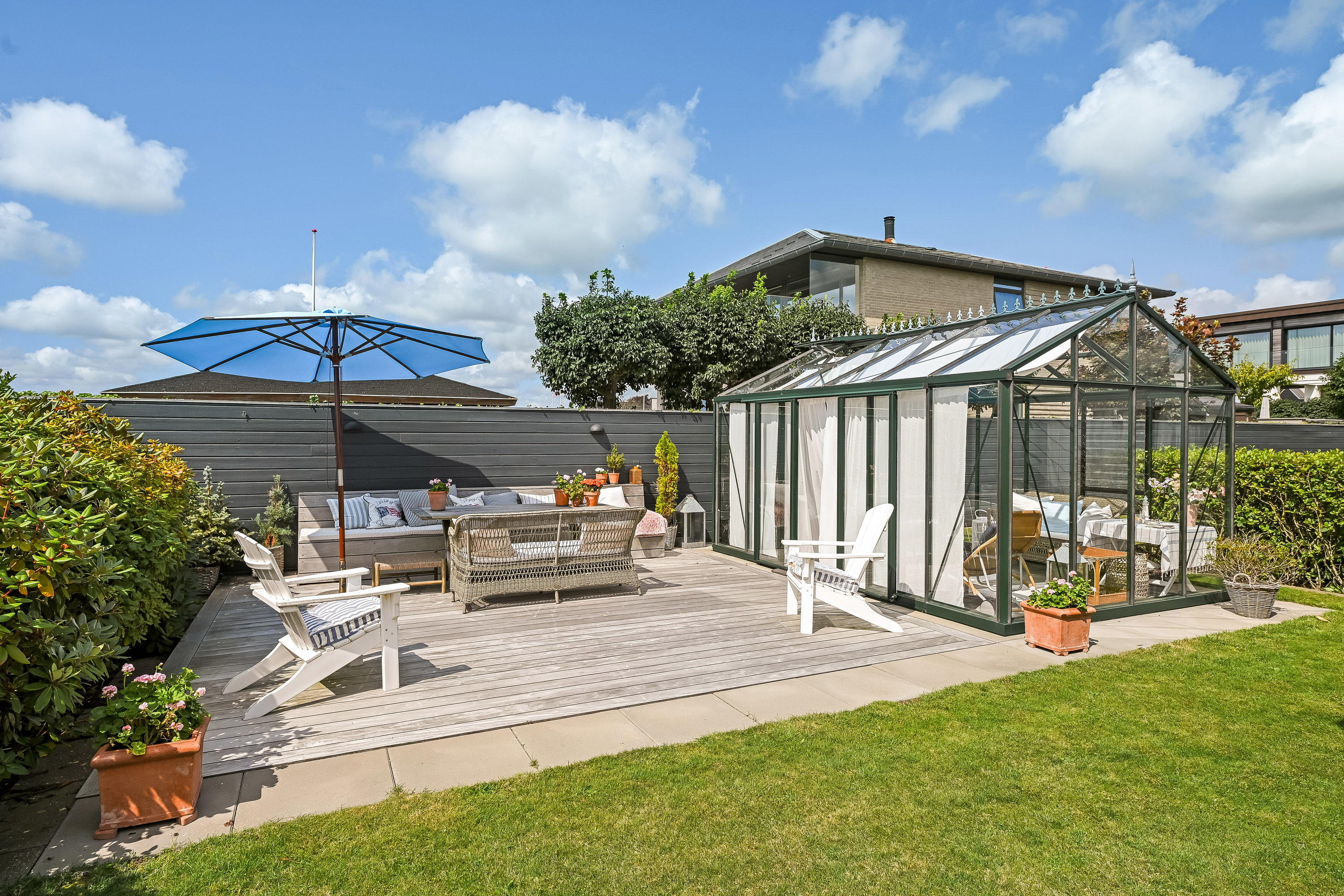 Fremhævet terrasse billede i fuldskærmstilstand. Billede af Svalevænget 7, Hjerting, 6710 Esbjerg V