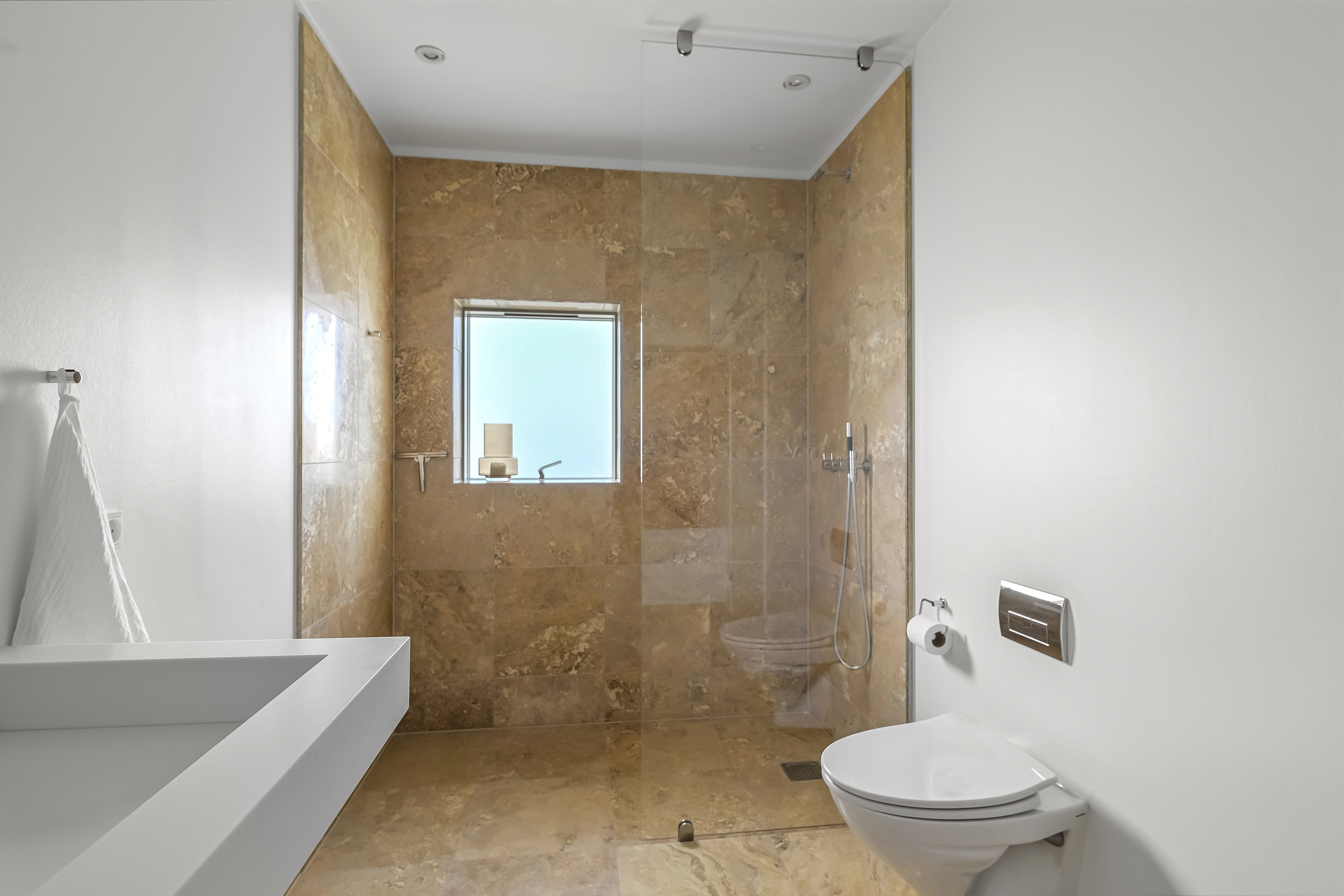 Fremhævet badeværelse billede i fuldskærmstilstand. Billede af Svalevænget 7, Hjerting, 6710 Esbjerg V