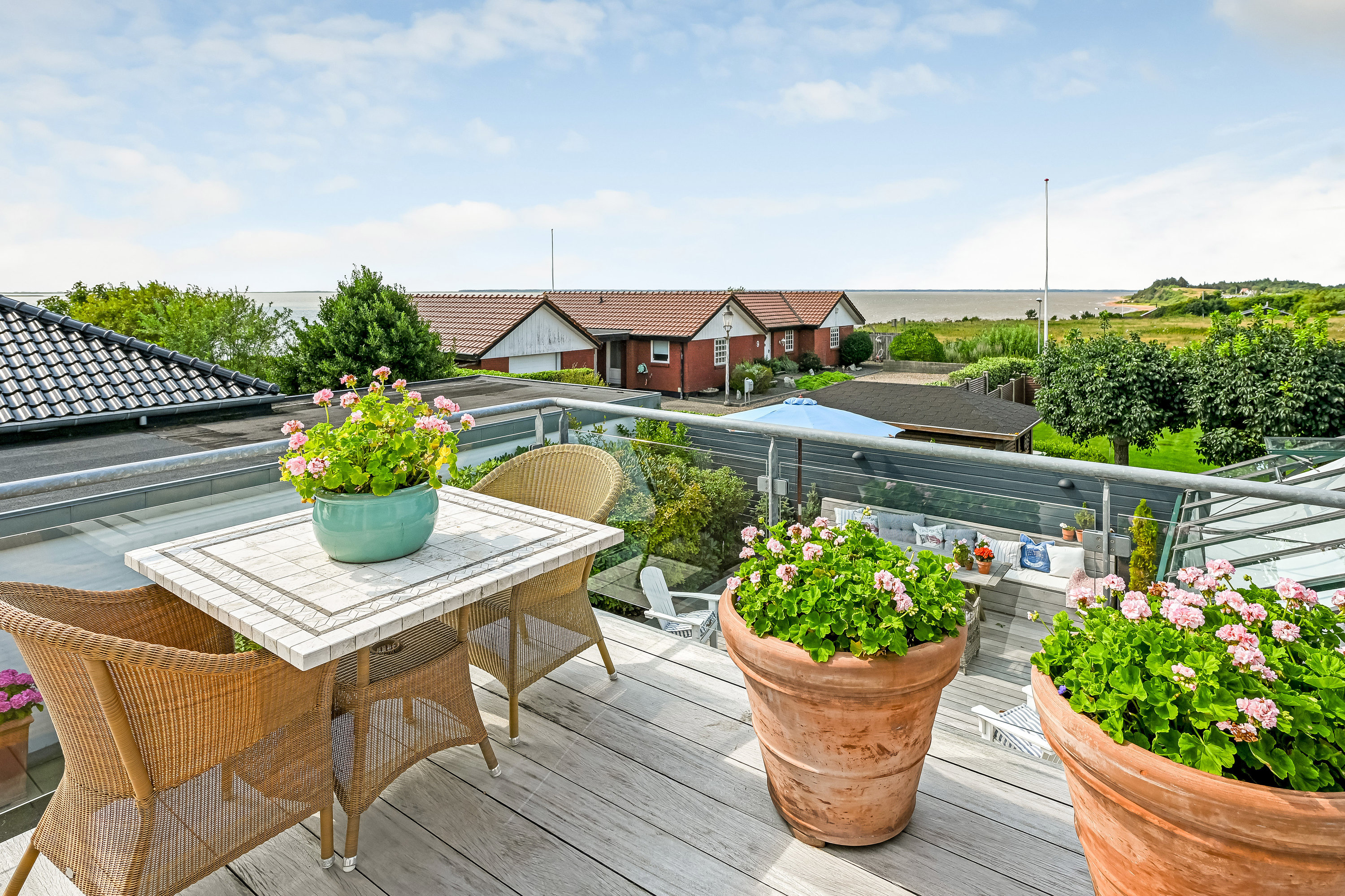 Fremhævet terrasse billede i fuldskærmstilstand. Billede af Svalevænget 7, Hjerting, 6710 Esbjerg V