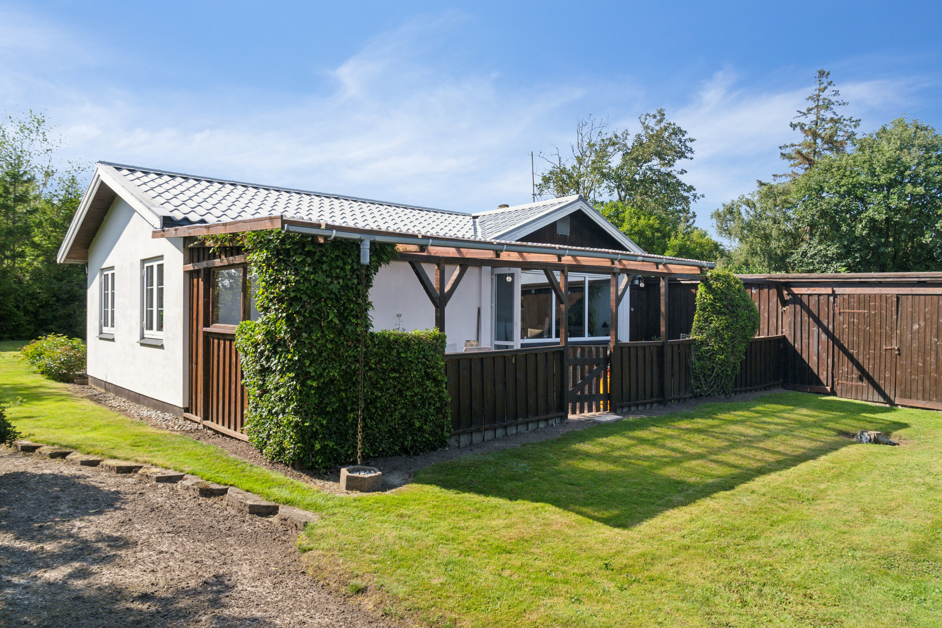 Fremhævet set fra haven billede i fuldskærmstilstand. Billede af Tranevej 7, Ll Kongsmark, 4200 Slagelse