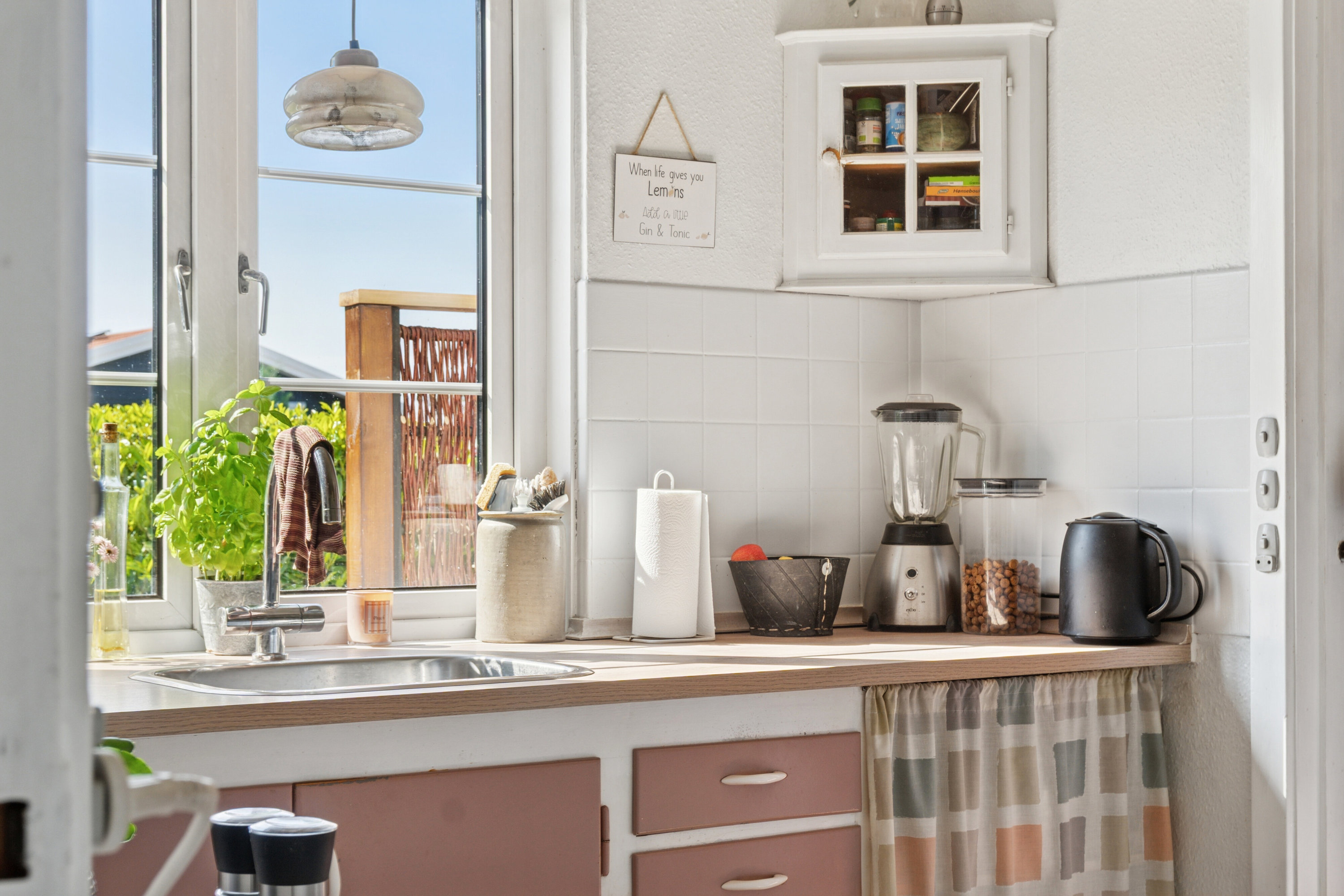 Fremhævet køkken billede i fuldskærmstilstand. Billede af Tranevej 7, Ll Kongsmark, 4200 Slagelse