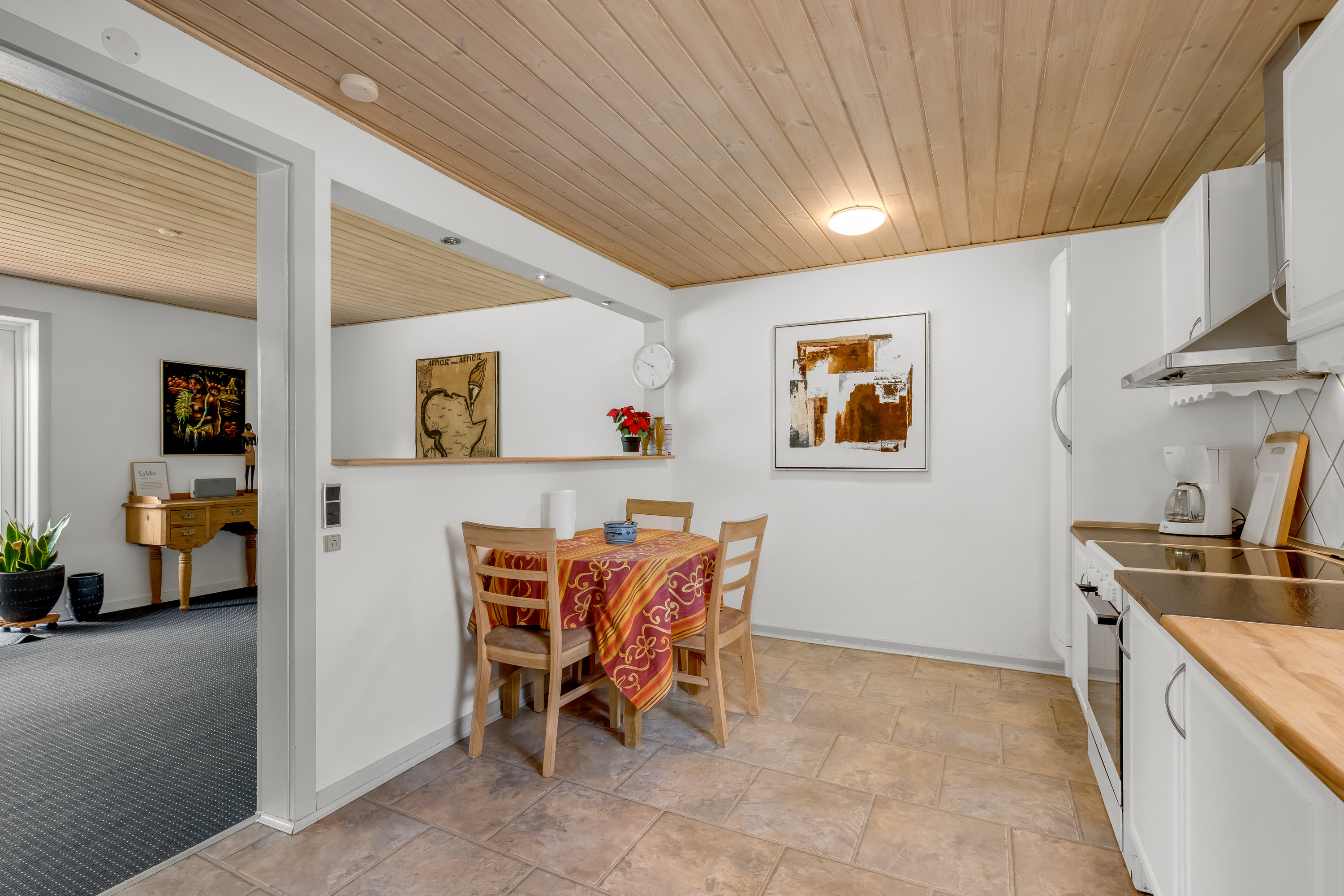 Fremhævet køkken billede i fuldskærmstilstand. Billede af Østergårdevej 5, Foersum, 6880 Tarm