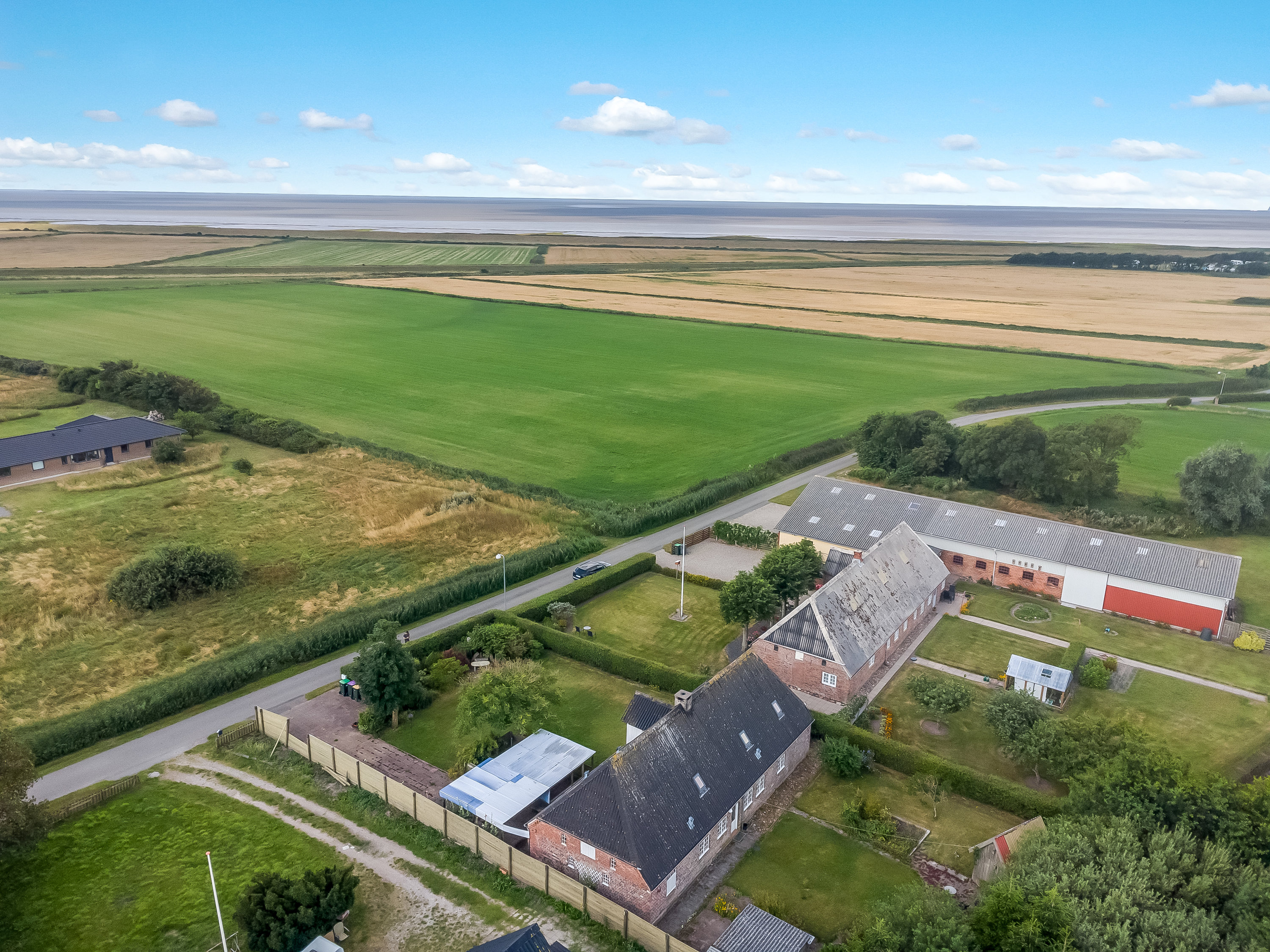 Miniaturebillede 2: luftfoto. Billede af Søndervej 8, Emmerlev, 6280 Højer