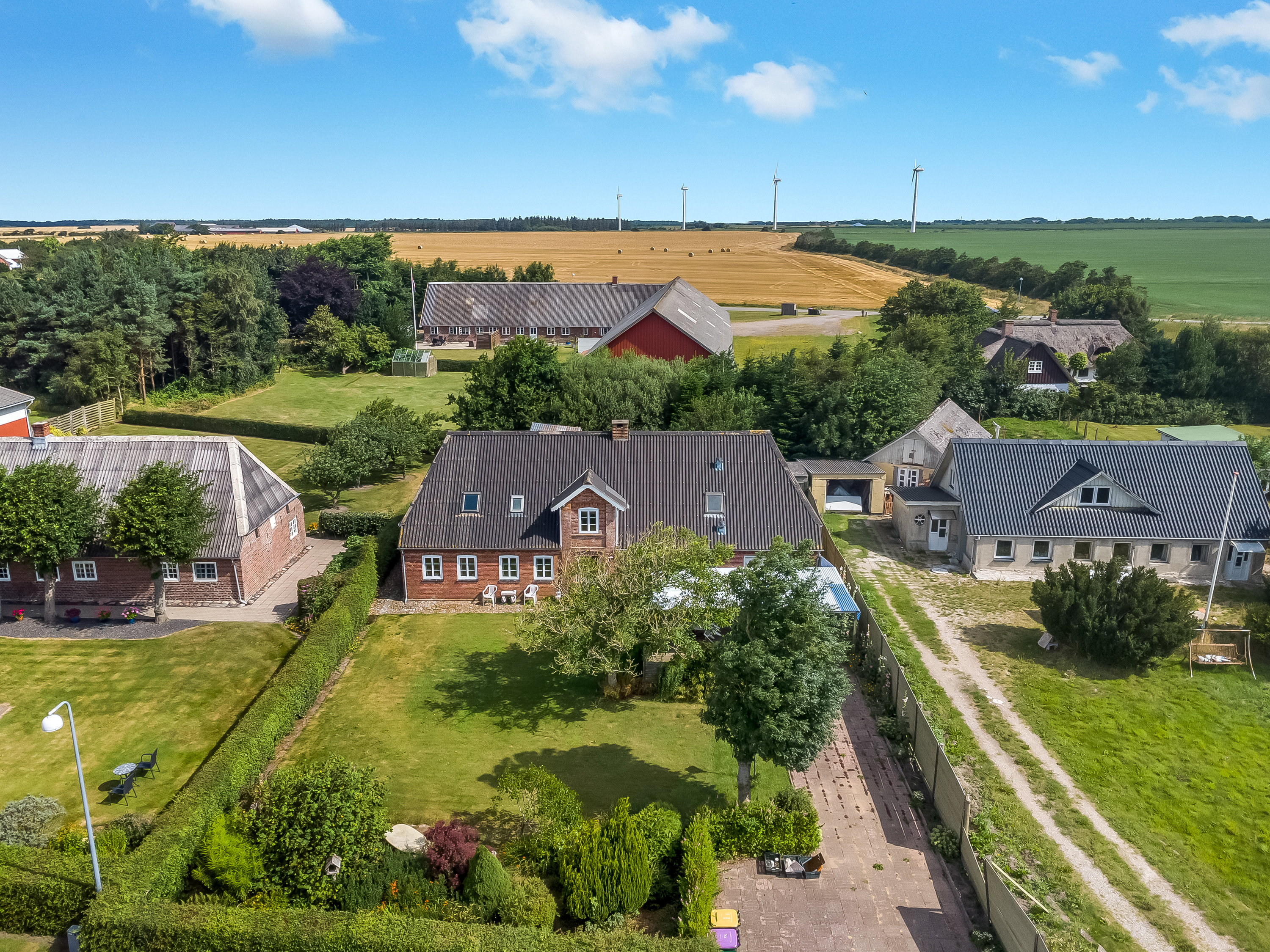 Fremhævet luftfoto billede i fuldskærmstilstand. Billede af Søndervej 8, Emmerlev, 6280 Højer
