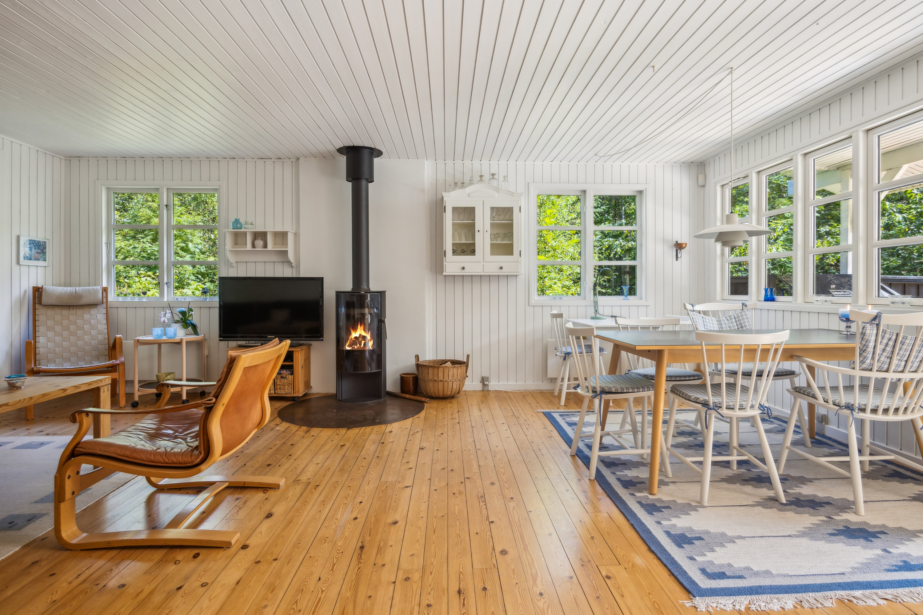 Fremhævet stue billede i fuldskærmstilstand. Billede af Drosselvej 40, Tranum, 9460 Brovst