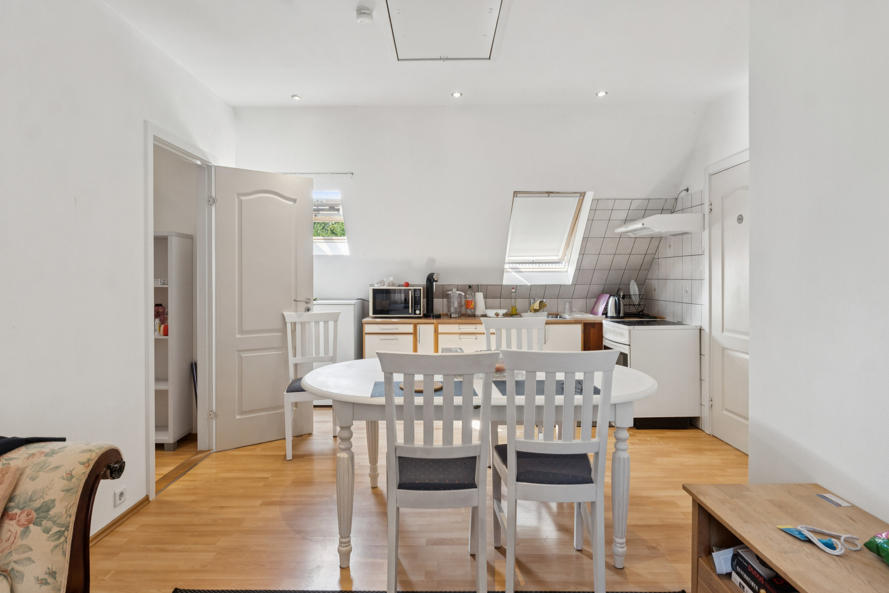 Fremhævet spisestue billede i fuldskærmstilstand. Billede af Hovedvejen 30A, 4733 Tappernøje