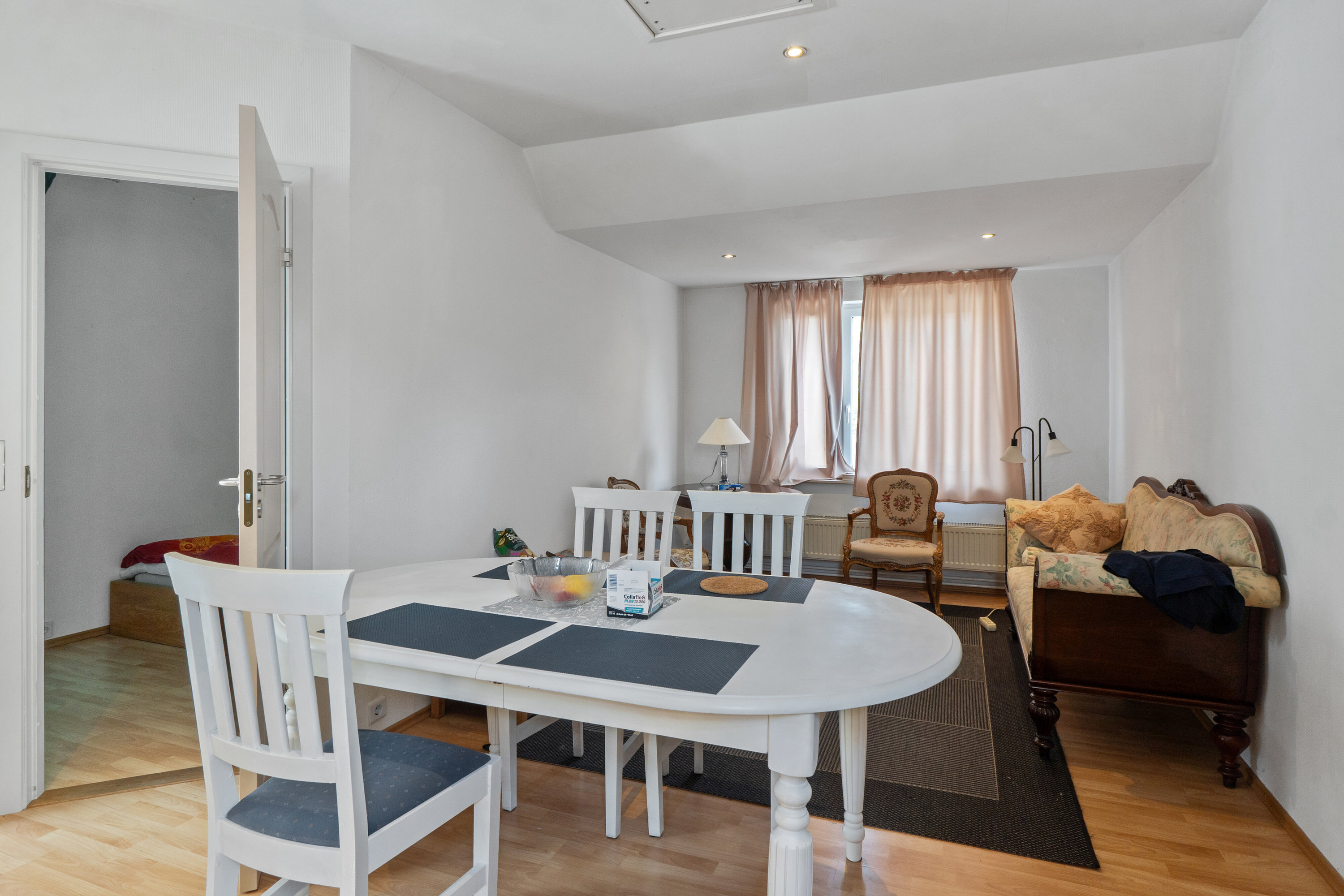 Fremhævet spisestue billede i fuldskærmstilstand. Billede af Hovedvejen 30A, 4733 Tappernøje