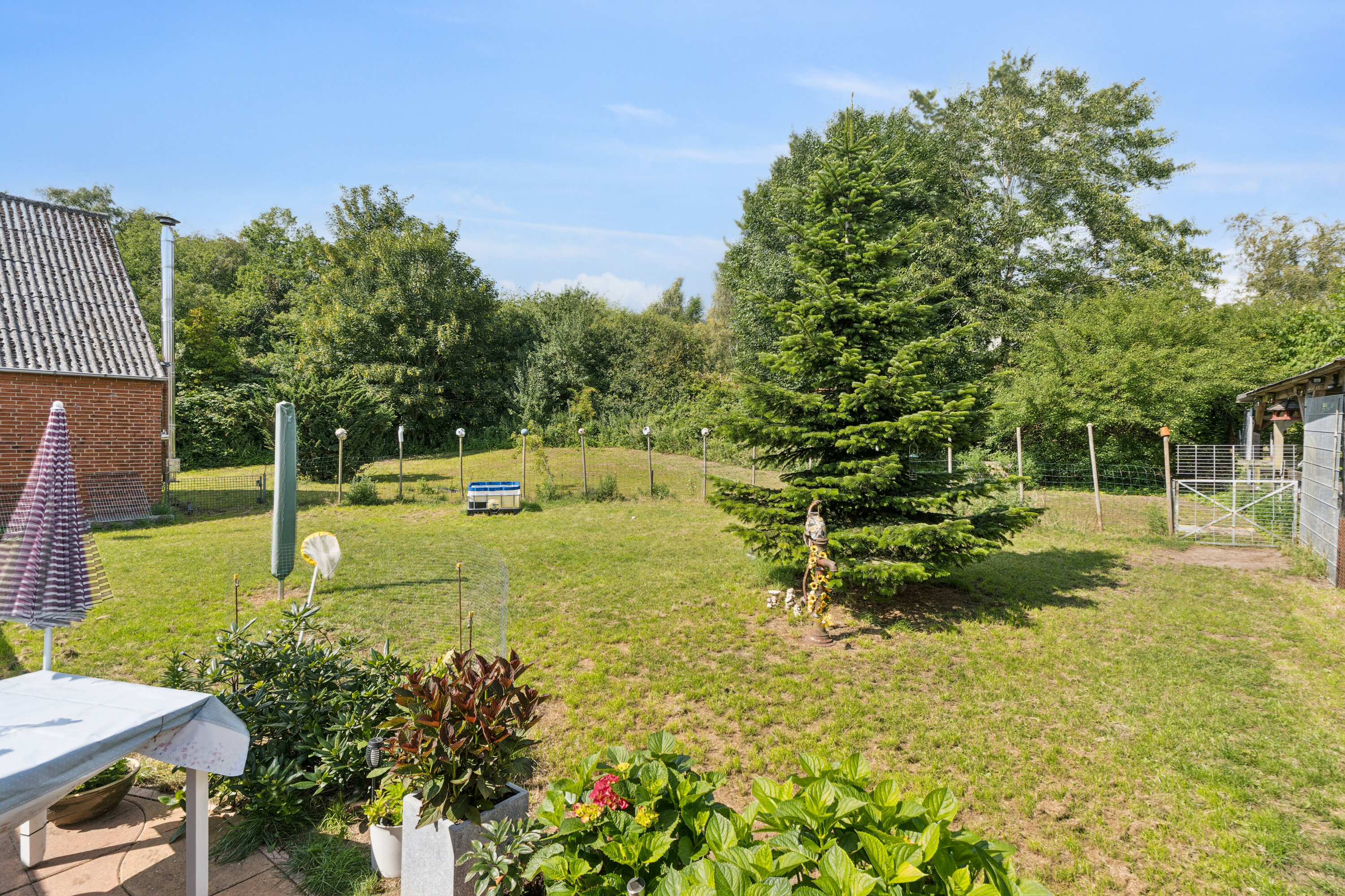 Fremhævet have billede i fuldskærmstilstand. Billede af Hovedvejen 30A, 4733 Tappernøje