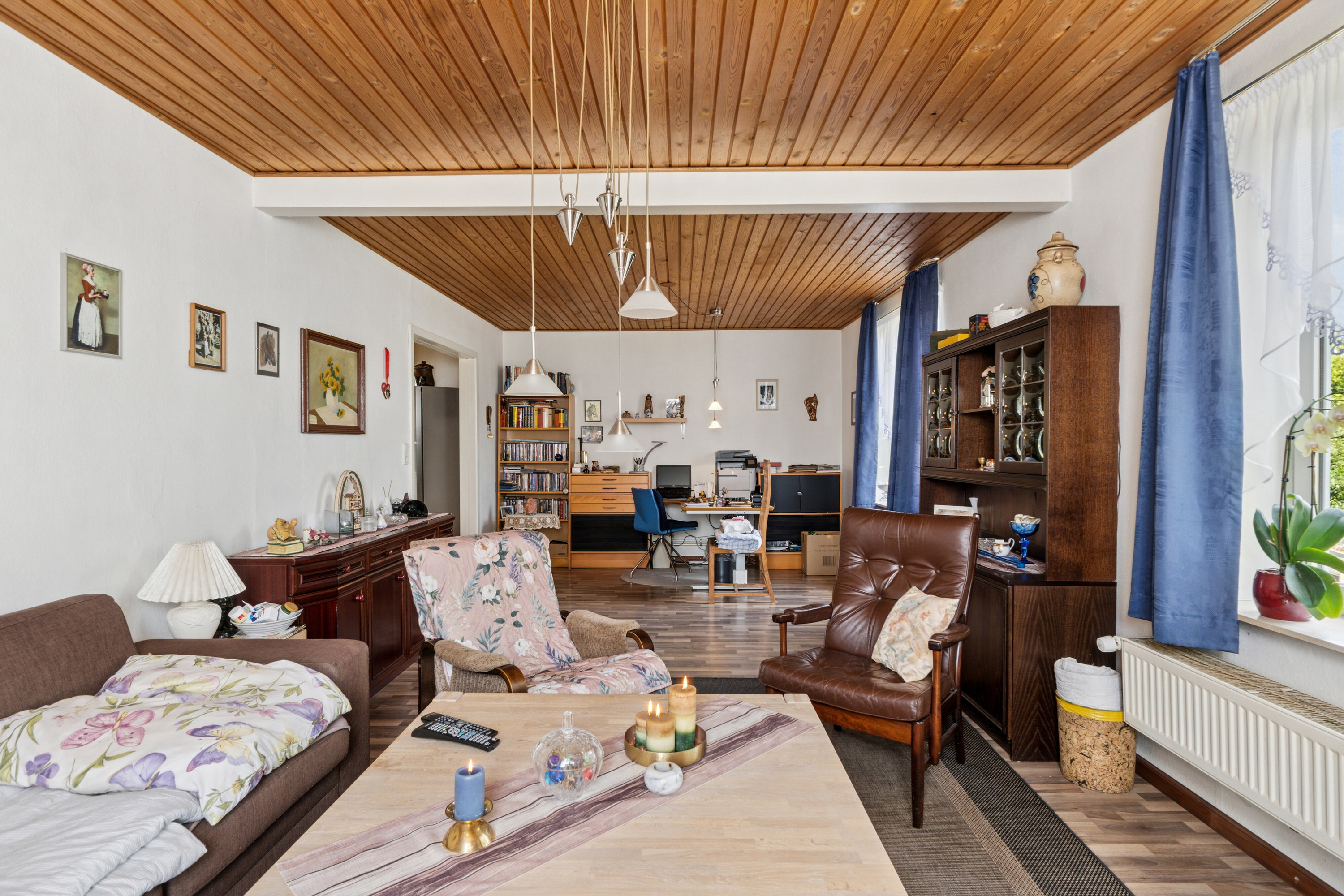 Fremhævet stue billede i fuldskærmstilstand. Billede af Hovedvejen 30A, 4733 Tappernøje