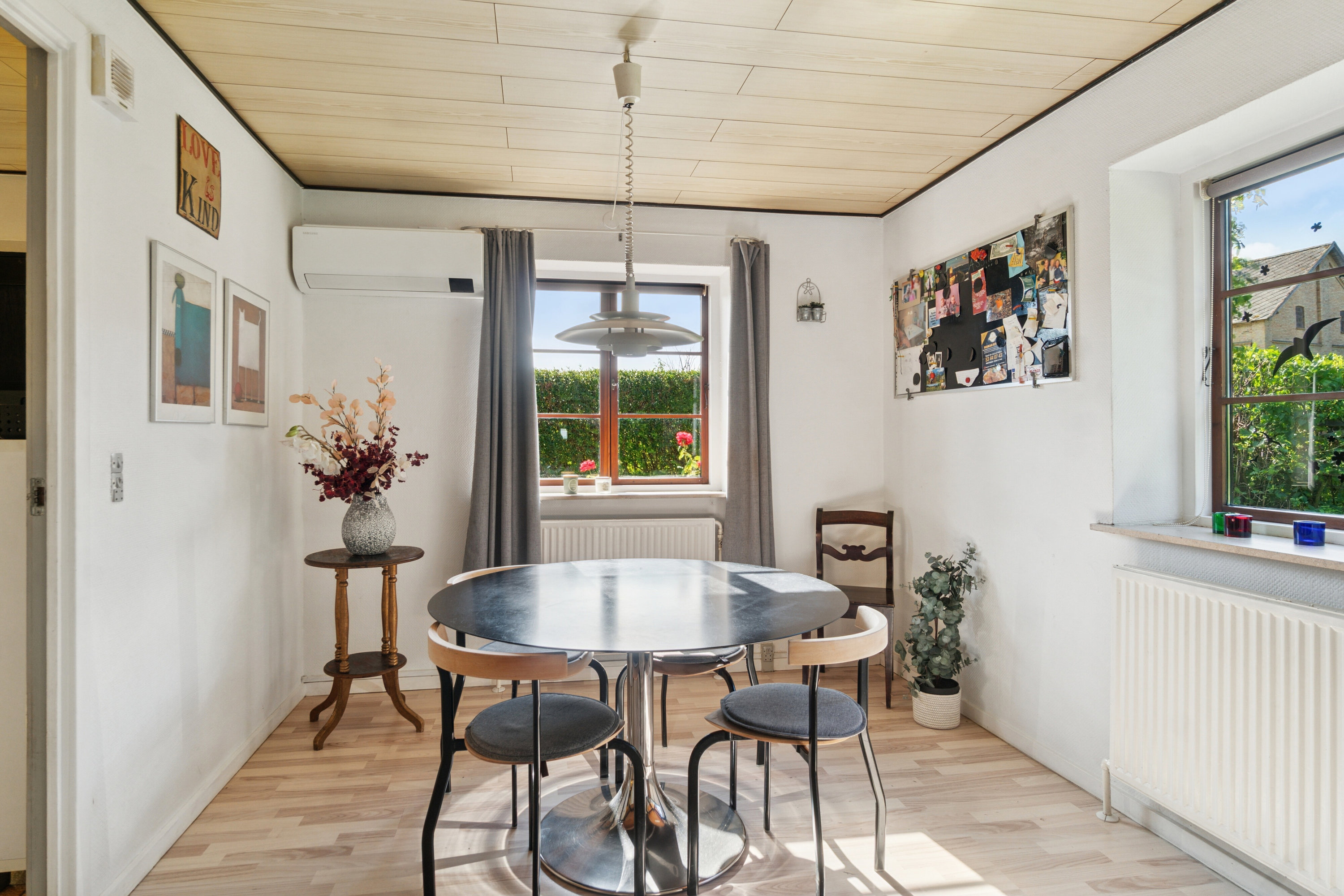 Fremhævet spisestue billede i fuldskærmstilstand. Billede af Ågerupvej 15, 4400 Kalundborg