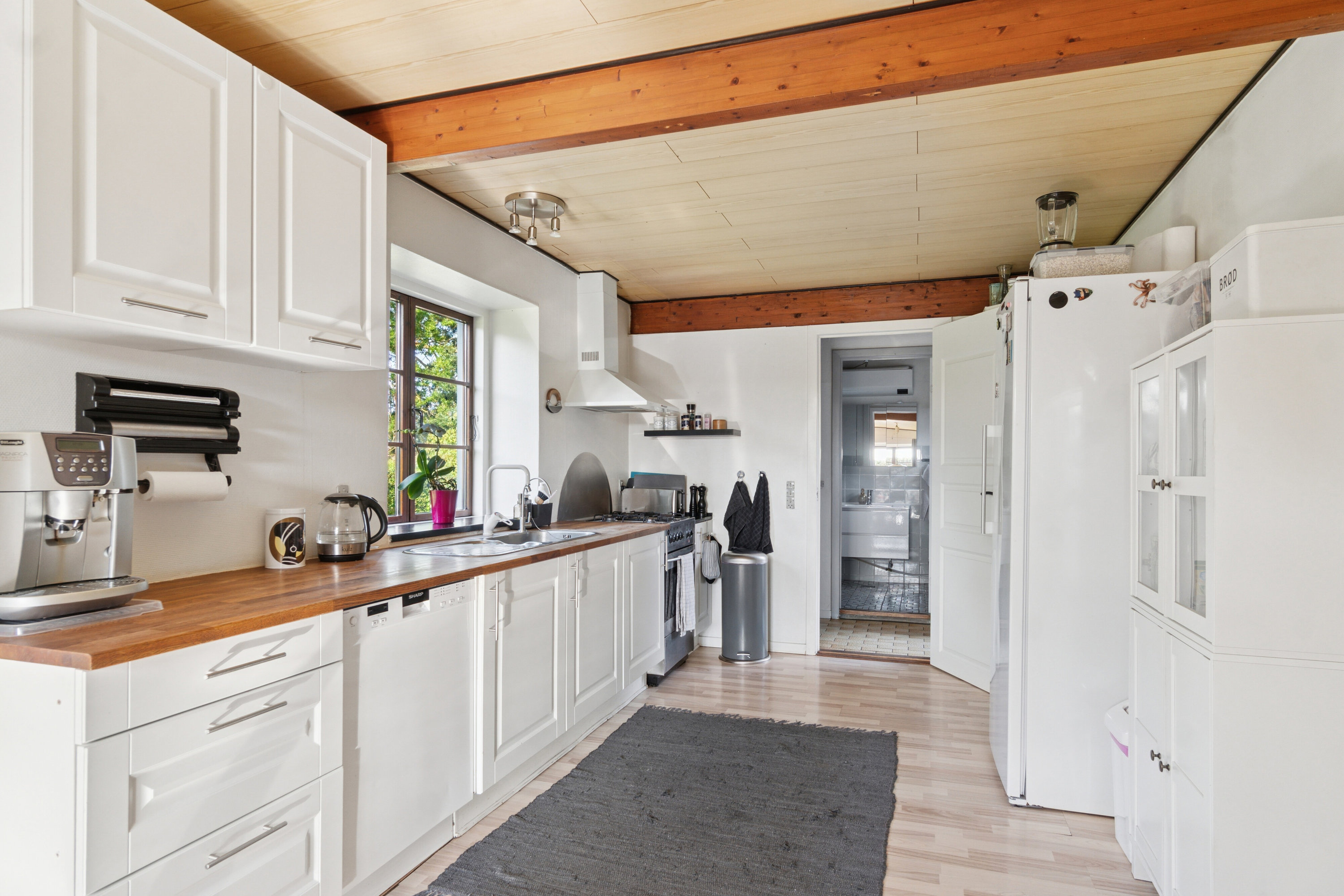 Fremhævet køkken billede i fuldskærmstilstand. Billede af Ågerupvej 15, 4400 Kalundborg