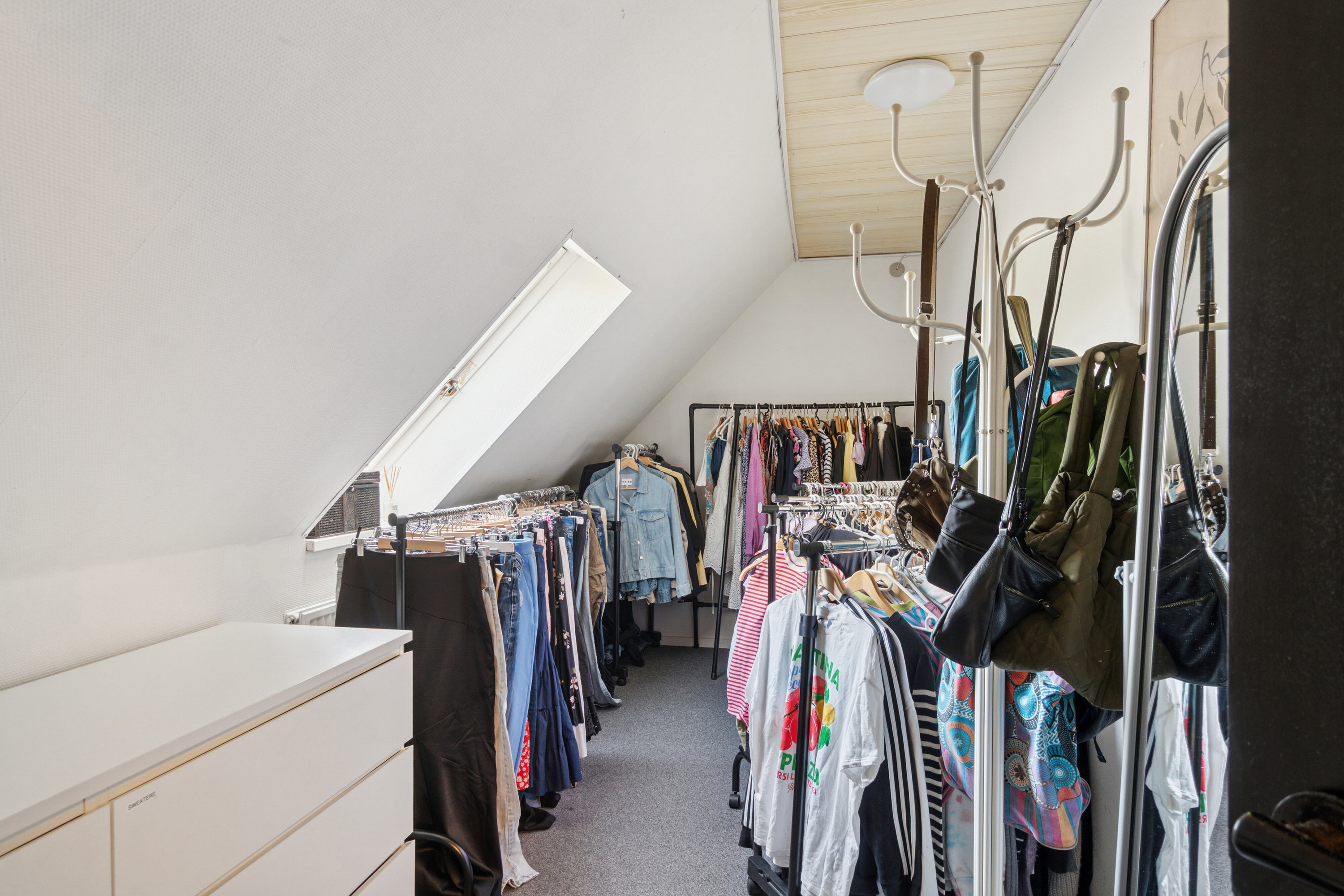 Fremhævet værelse billede i fuldskærmstilstand. Billede af Ågerupvej 15, 4400 Kalundborg