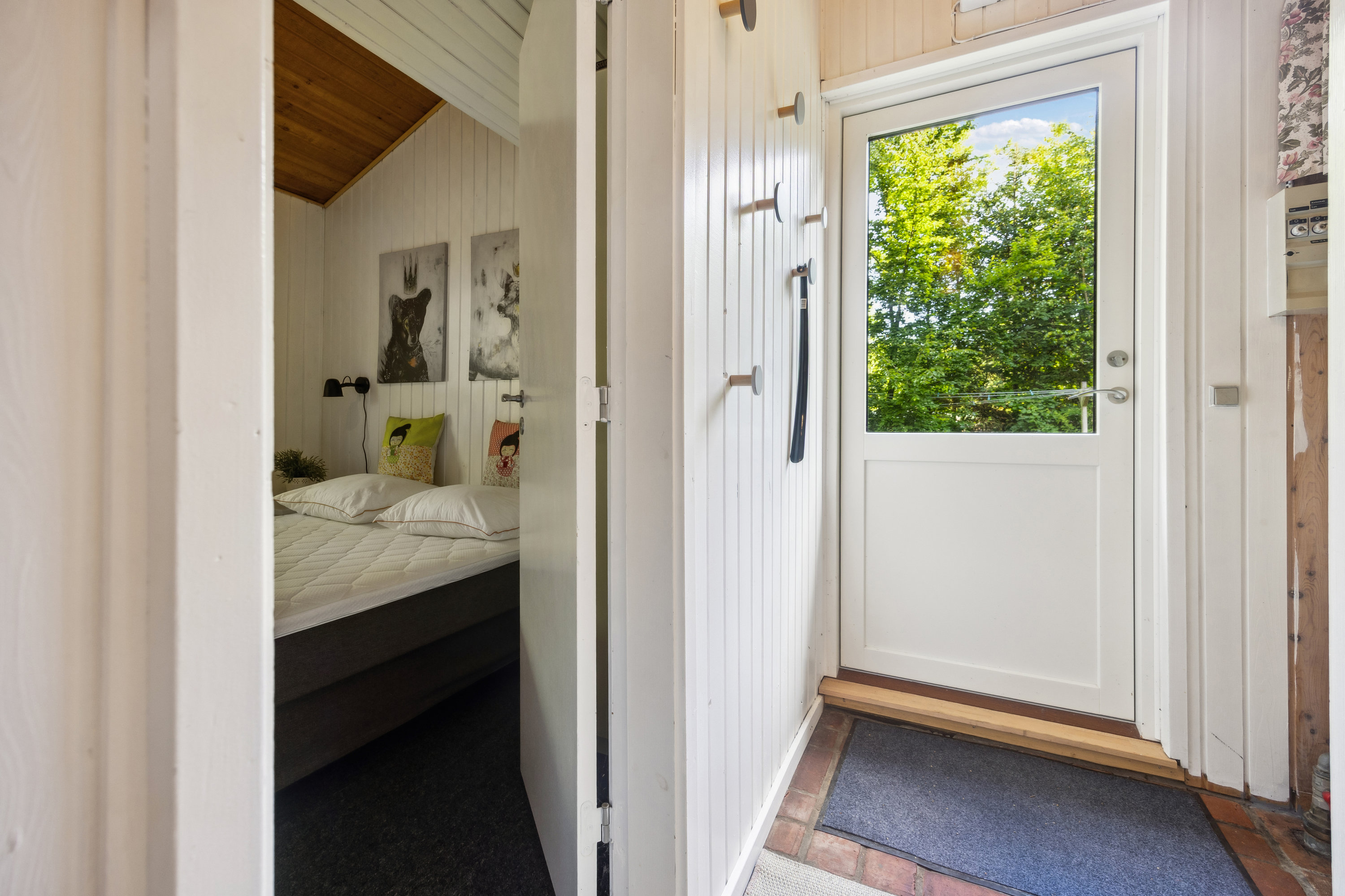 Fremhævet gang billede i fuldskærmstilstand. Billede af Rummelsigen 41, 9340 Asaa