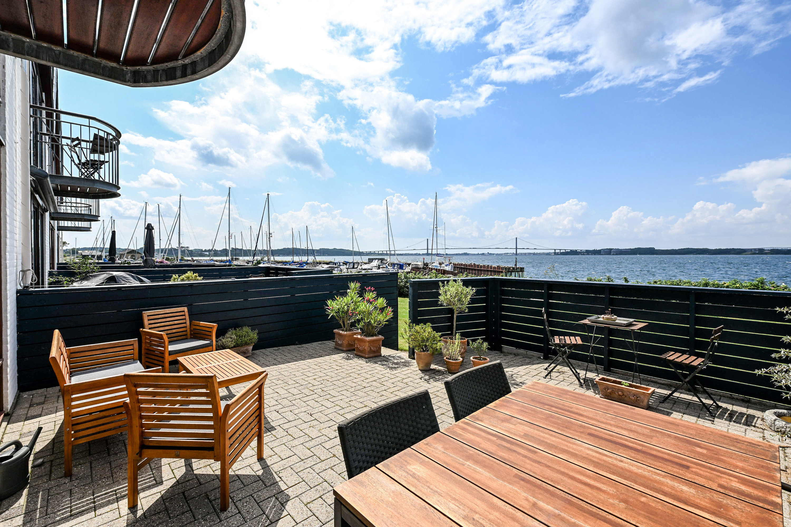 Fremhævet terrasse billede i fuldskærmstilstand. Billede af Ved Fyret 25, Strib, 5500 Middelfart