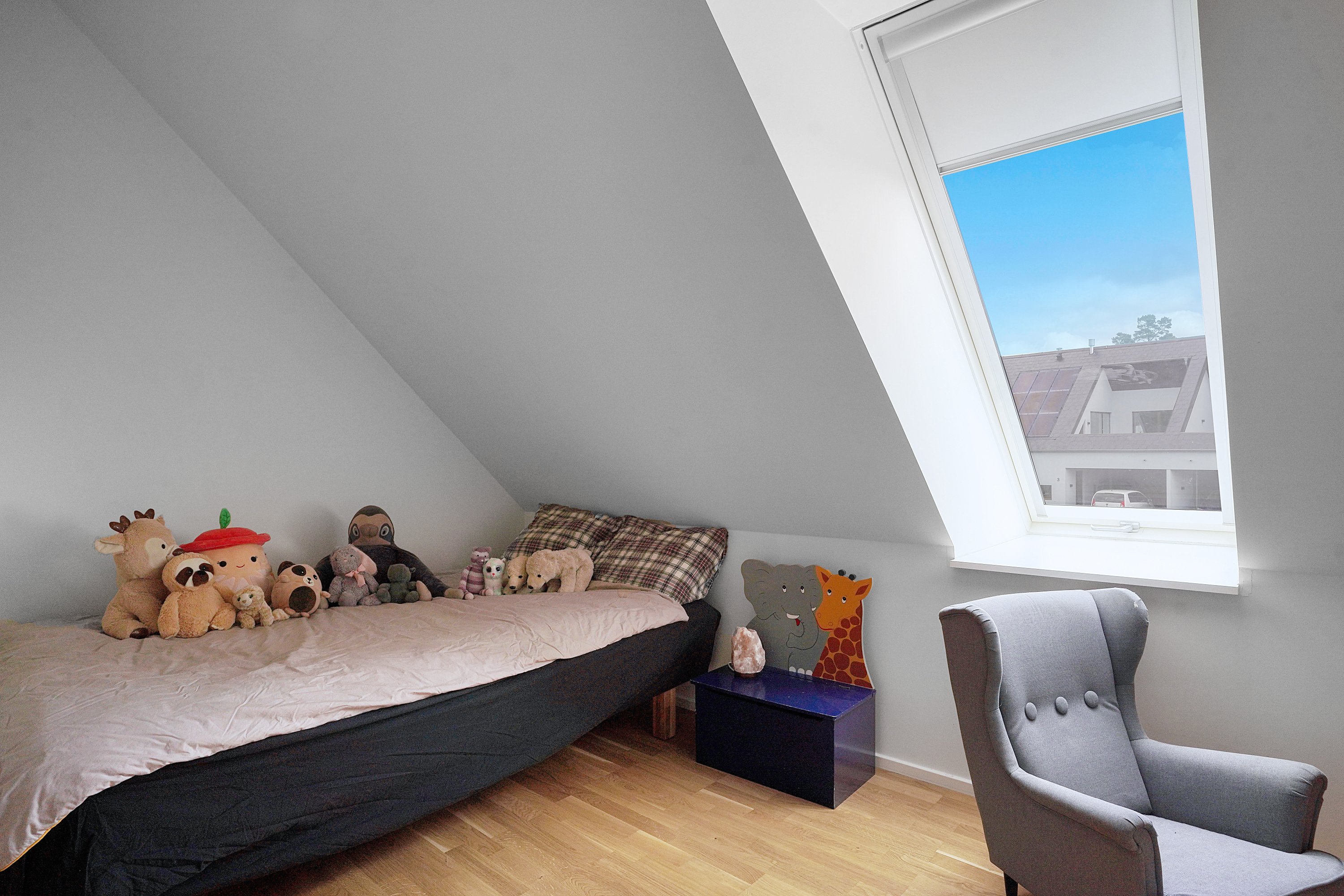 Fremhævet værelse billede i fuldskærmstilstand. Billede af Sletten 4, Kirke Værløse, 3500 Værløse