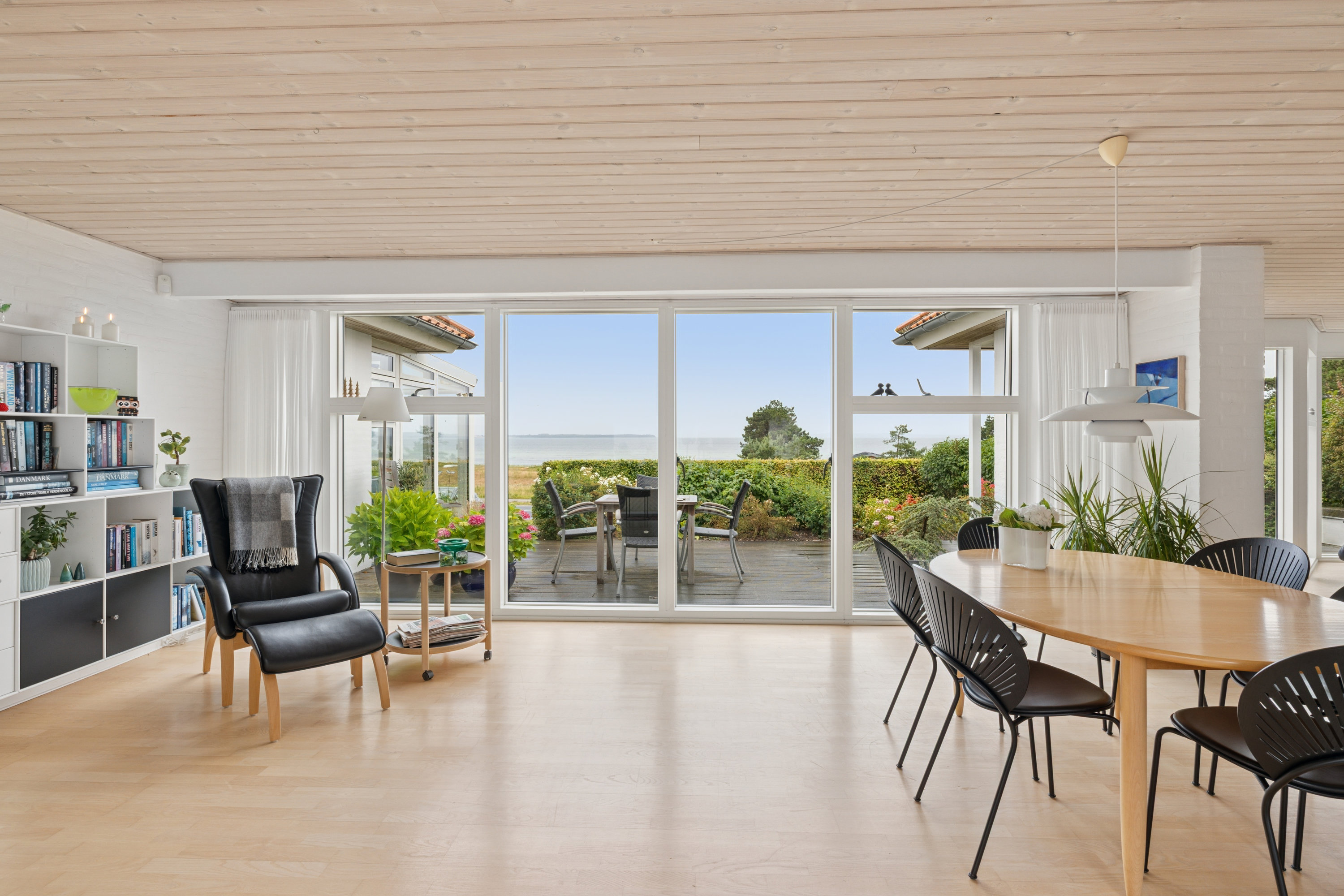 Fremhævet  billede i fuldskærmstilstand. Billede af Kystvejen 173, Egsmark Strand, 8400 Ebeltoft