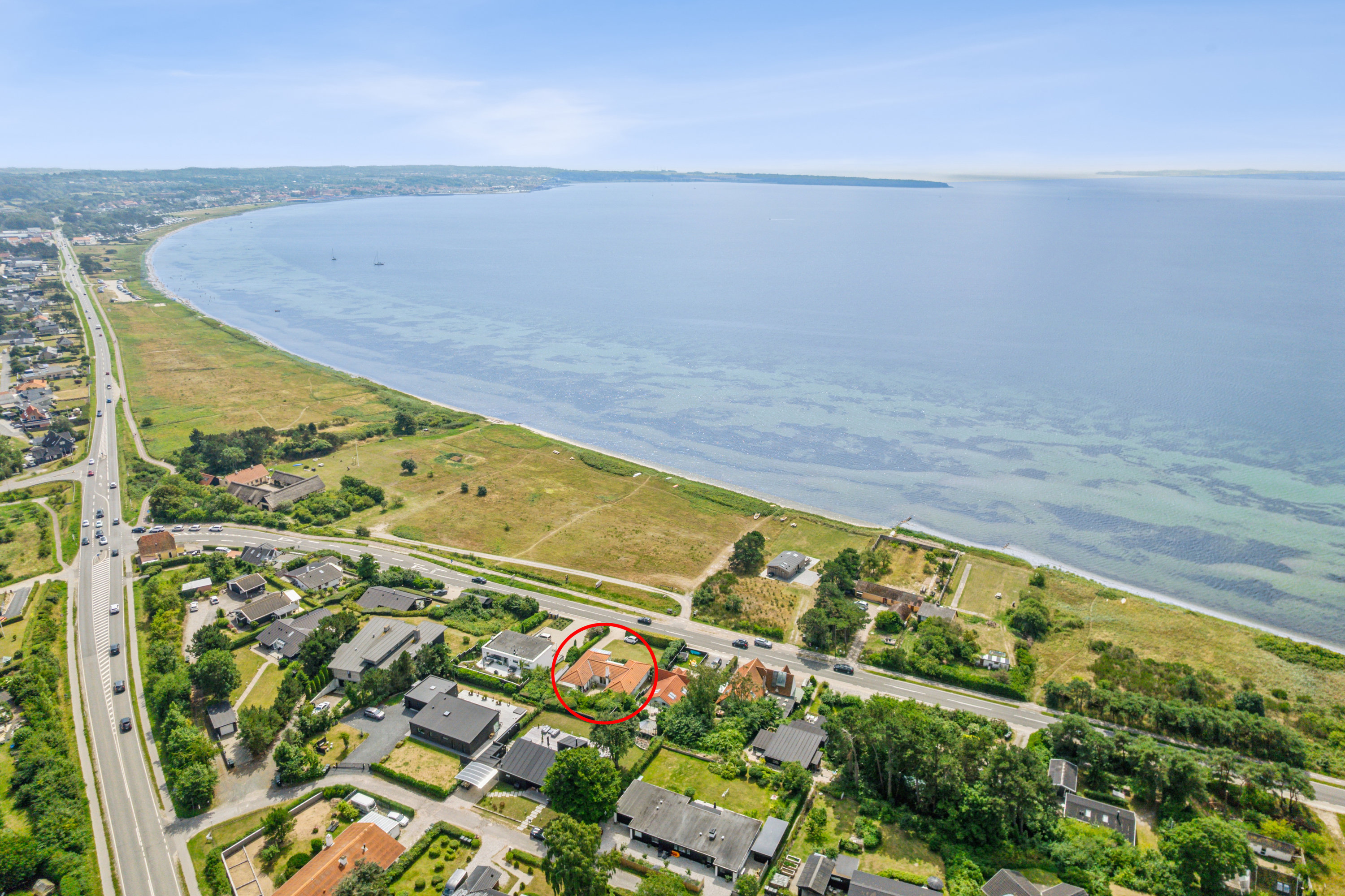 Fremhævet  billede i fuldskærmstilstand. Billede af Kystvejen 173, Egsmark Strand, 8400 Ebeltoft