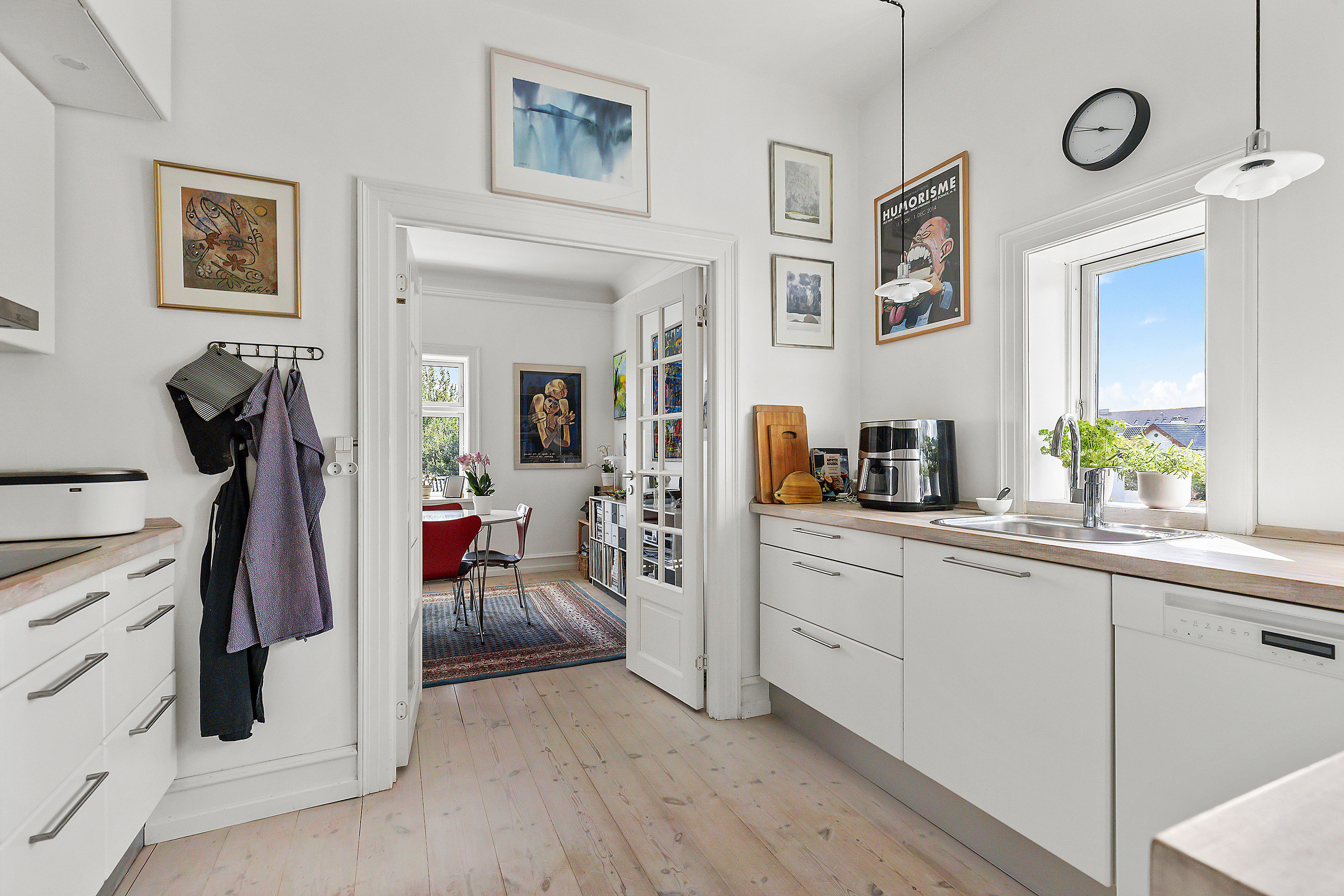 Fremhævet køkken billede i fuldskærmstilstand. Billede af Mantziusvej 12B, 2900 Hellerup