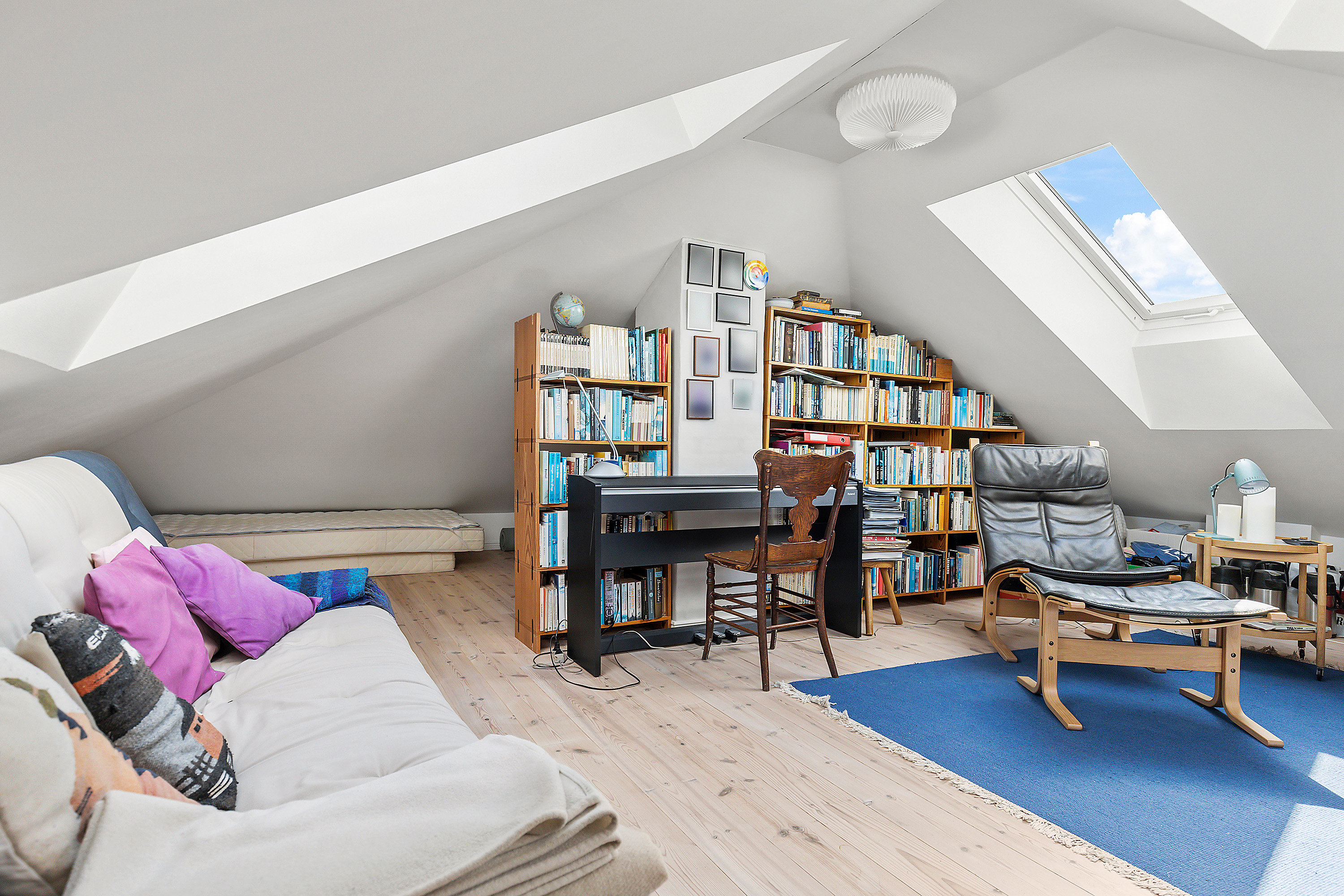 Fremhævet stue billede i fuldskærmstilstand. Billede af Mantziusvej 12B, 2900 Hellerup