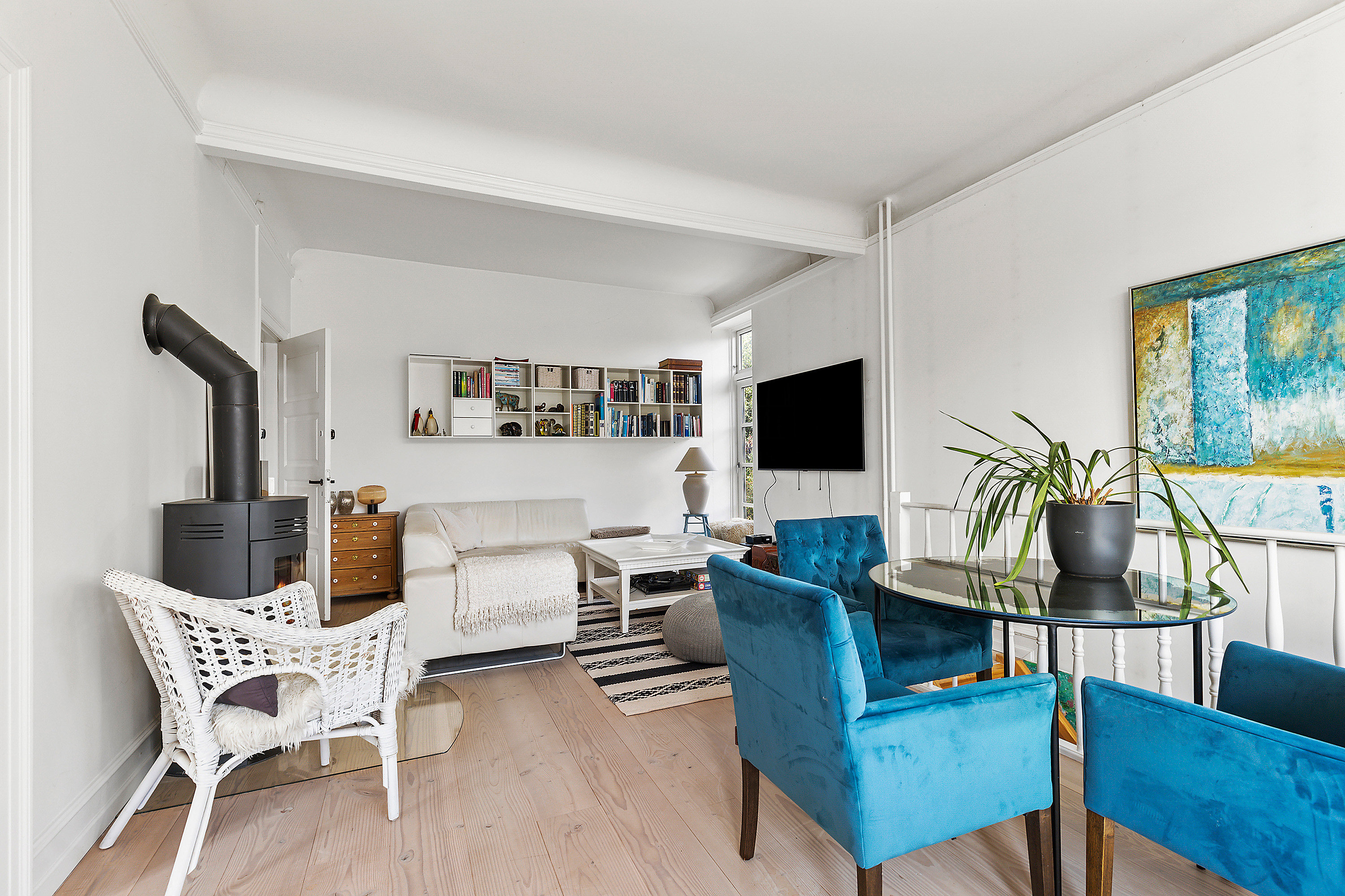 Fremhævet stue billede i fuldskærmstilstand. Billede af Mantziusvej 12B, 2900 Hellerup