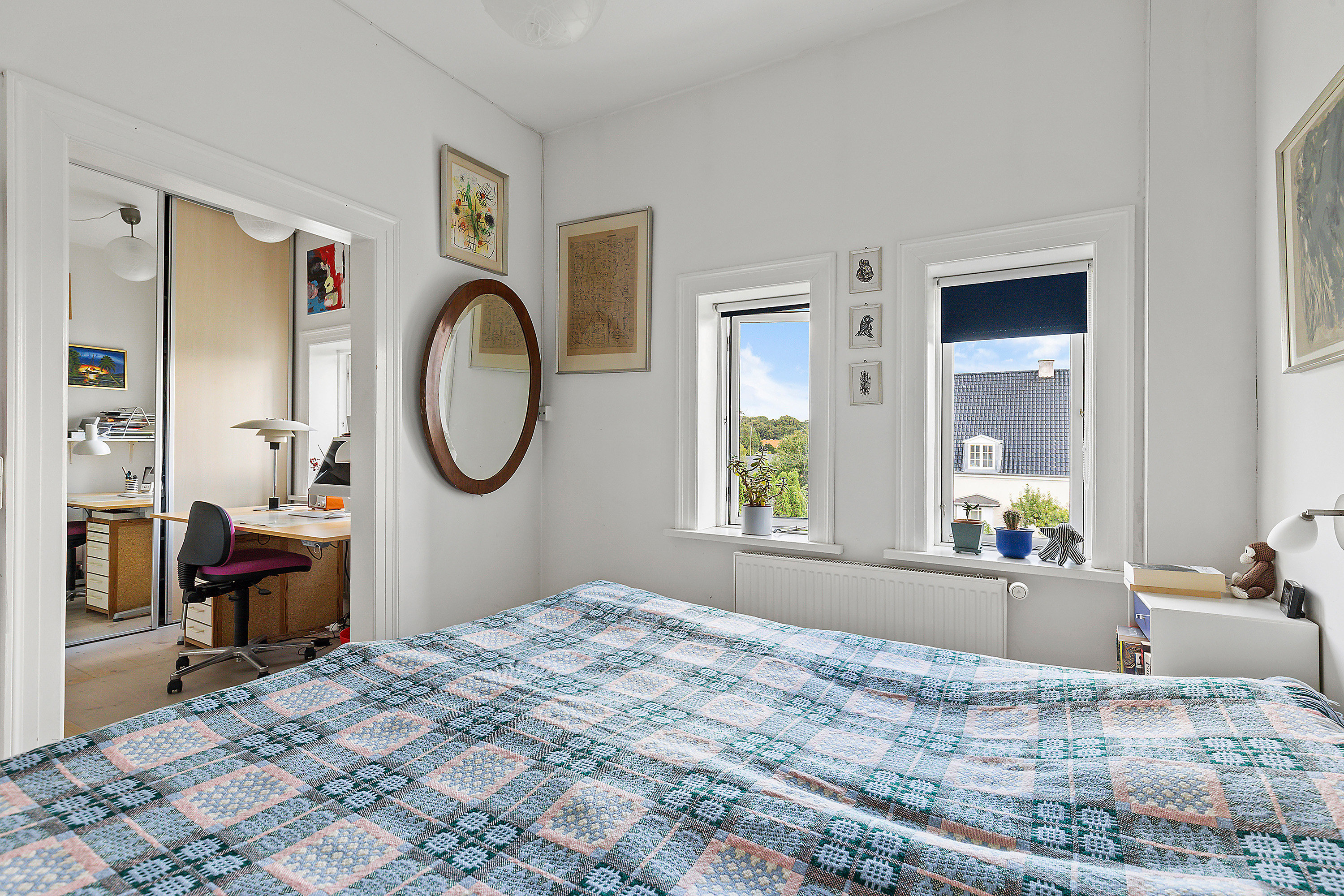 Fremhævet soveværelse billede i fuldskærmstilstand. Billede af Mantziusvej 12B, 2900 Hellerup