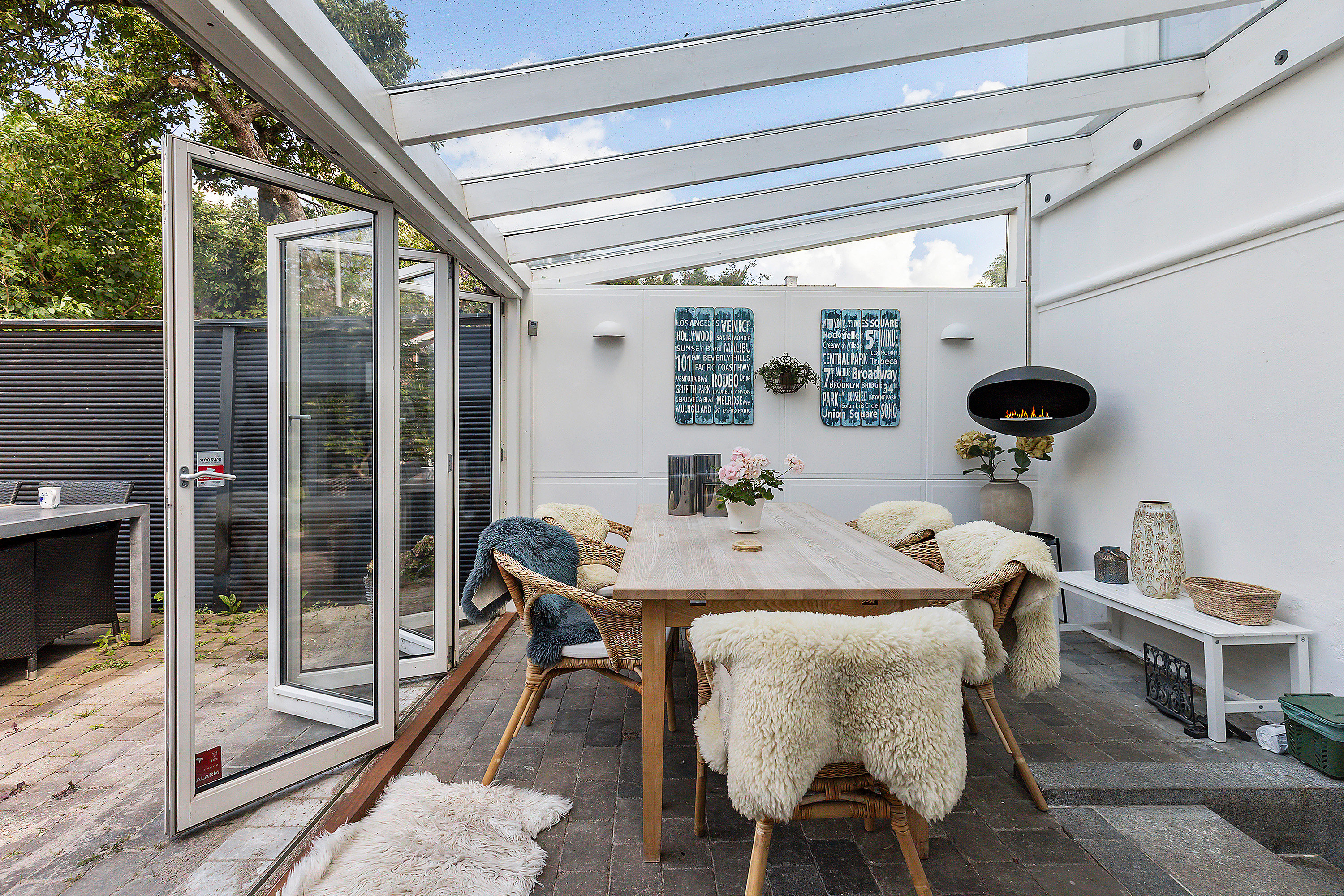 Fremhævet spisestue billede i fuldskærmstilstand. Billede af Mantziusvej 12B, 2900 Hellerup