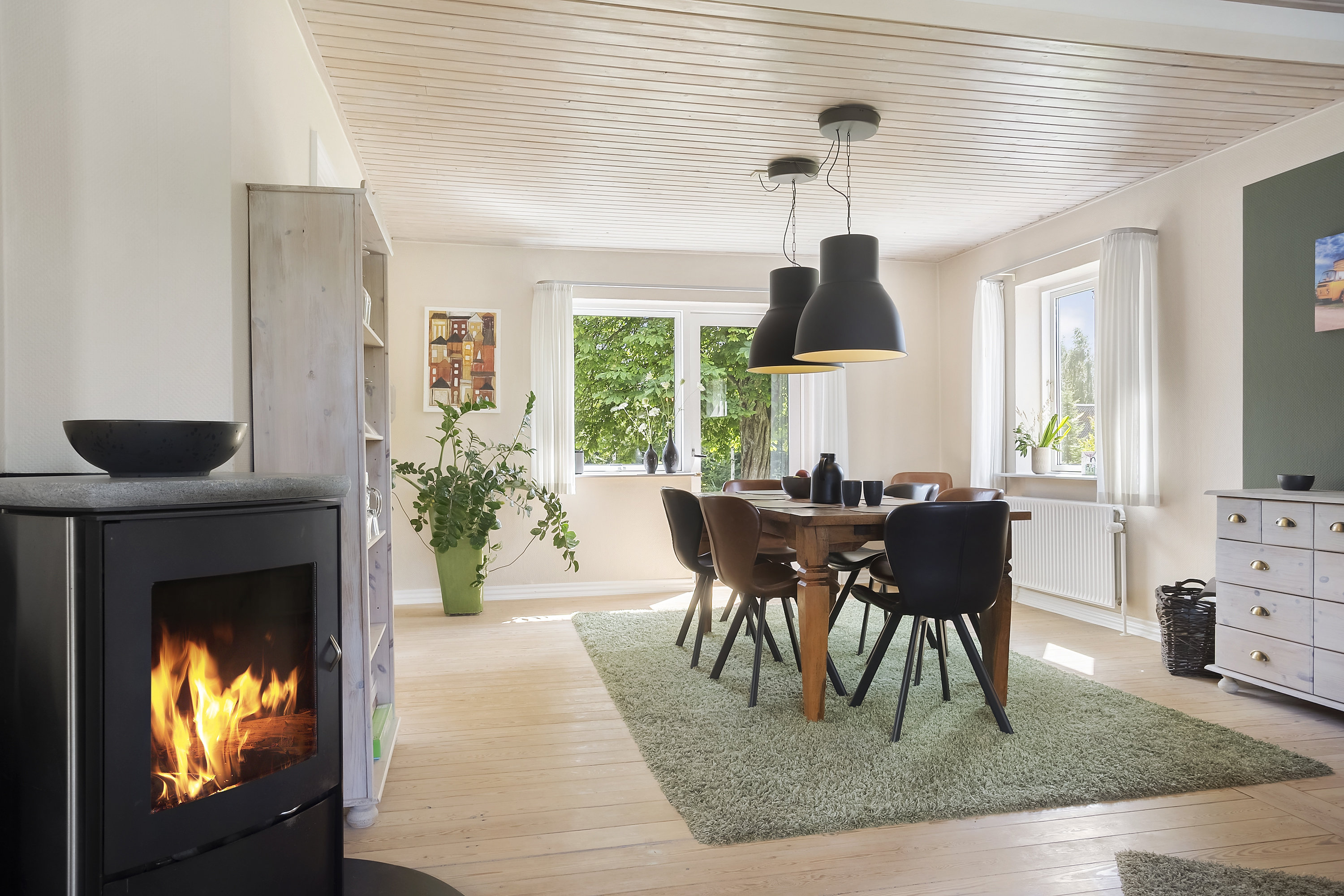 Fremhævet stue billede i fuldskærmstilstand. Billede af Kronborgvej 14, Veerst, 6600 Vejen