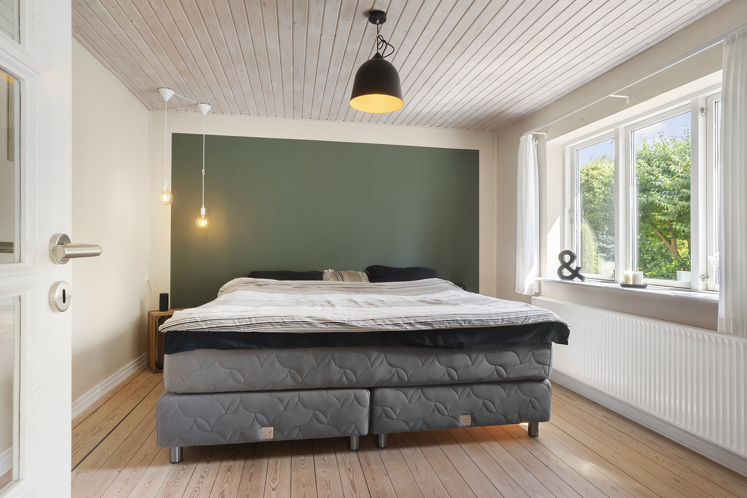 Fremhævet soveværelse billede i fuldskærmstilstand. Billede af Kronborgvej 14, Veerst, 6600 Vejen