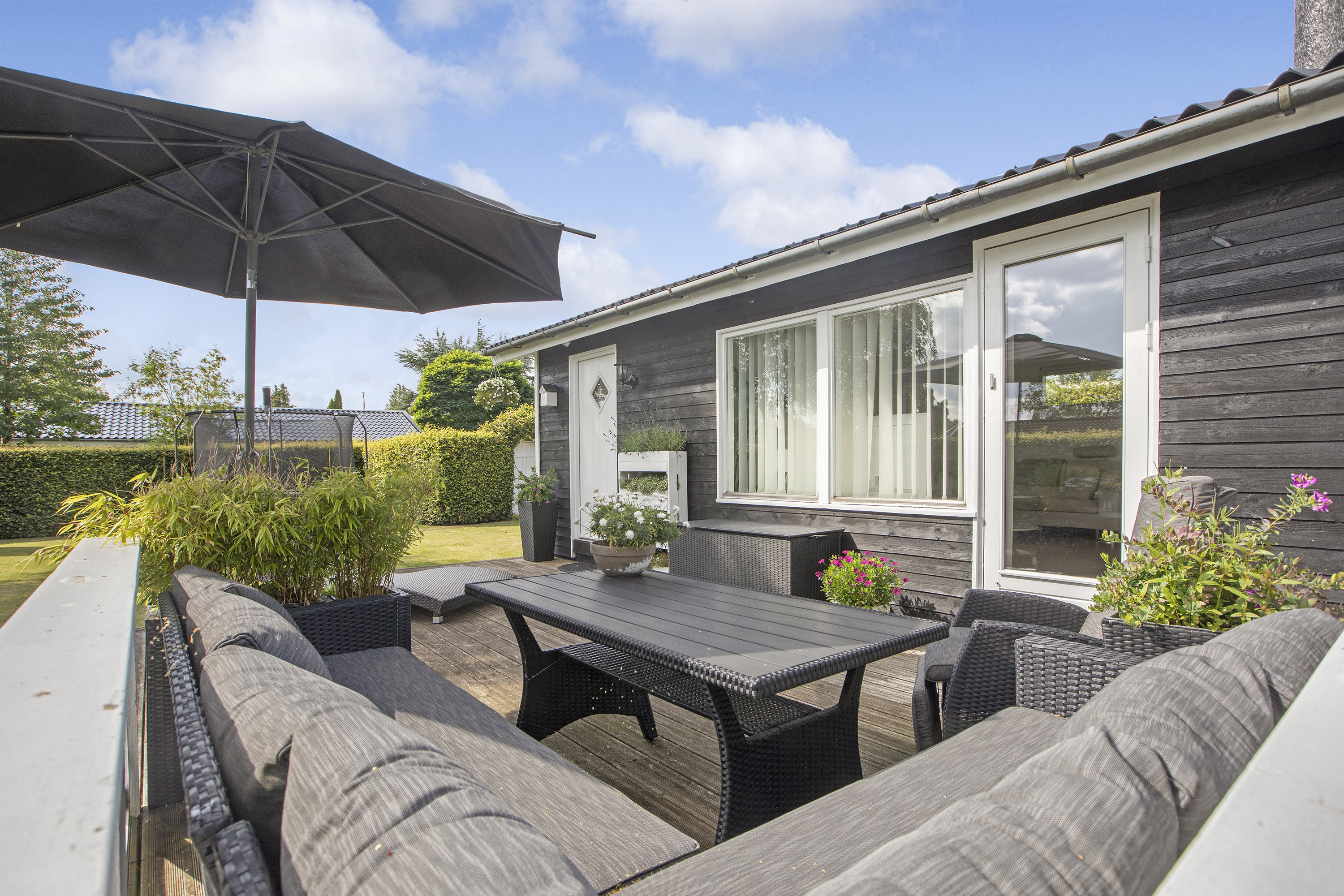 Fremhævet terrasse billede i fuldskærmstilstand. Billede af Gefionvej 24, 2740 Skovlunde