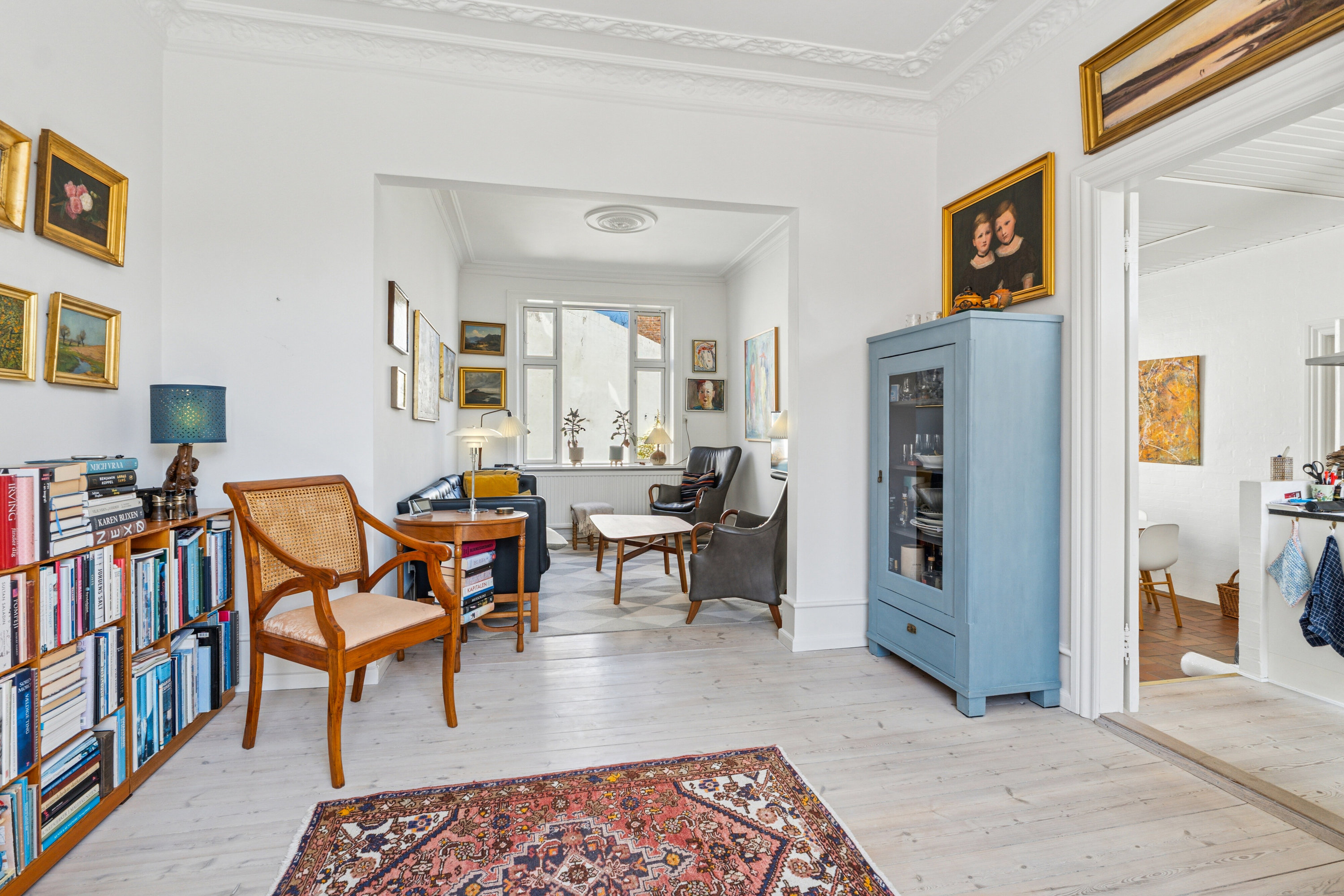 Fremhævet stue billede i fuldskærmstilstand. Billede af Magstræde 3, Rønne, 3700 Rønne