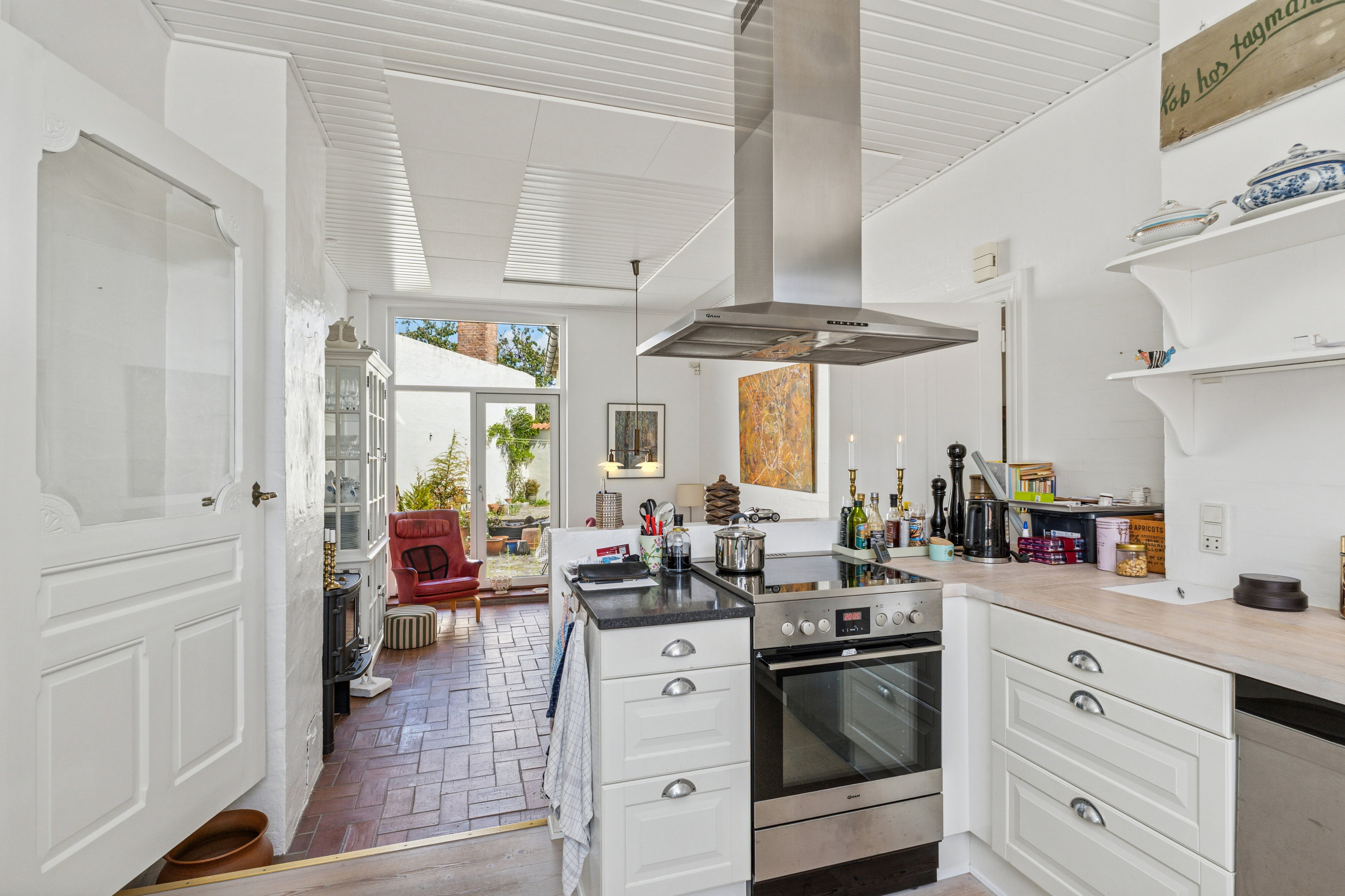 Fremhævet køkken billede i fuldskærmstilstand. Billede af Magstræde 3, Rønne, 3700 Rønne